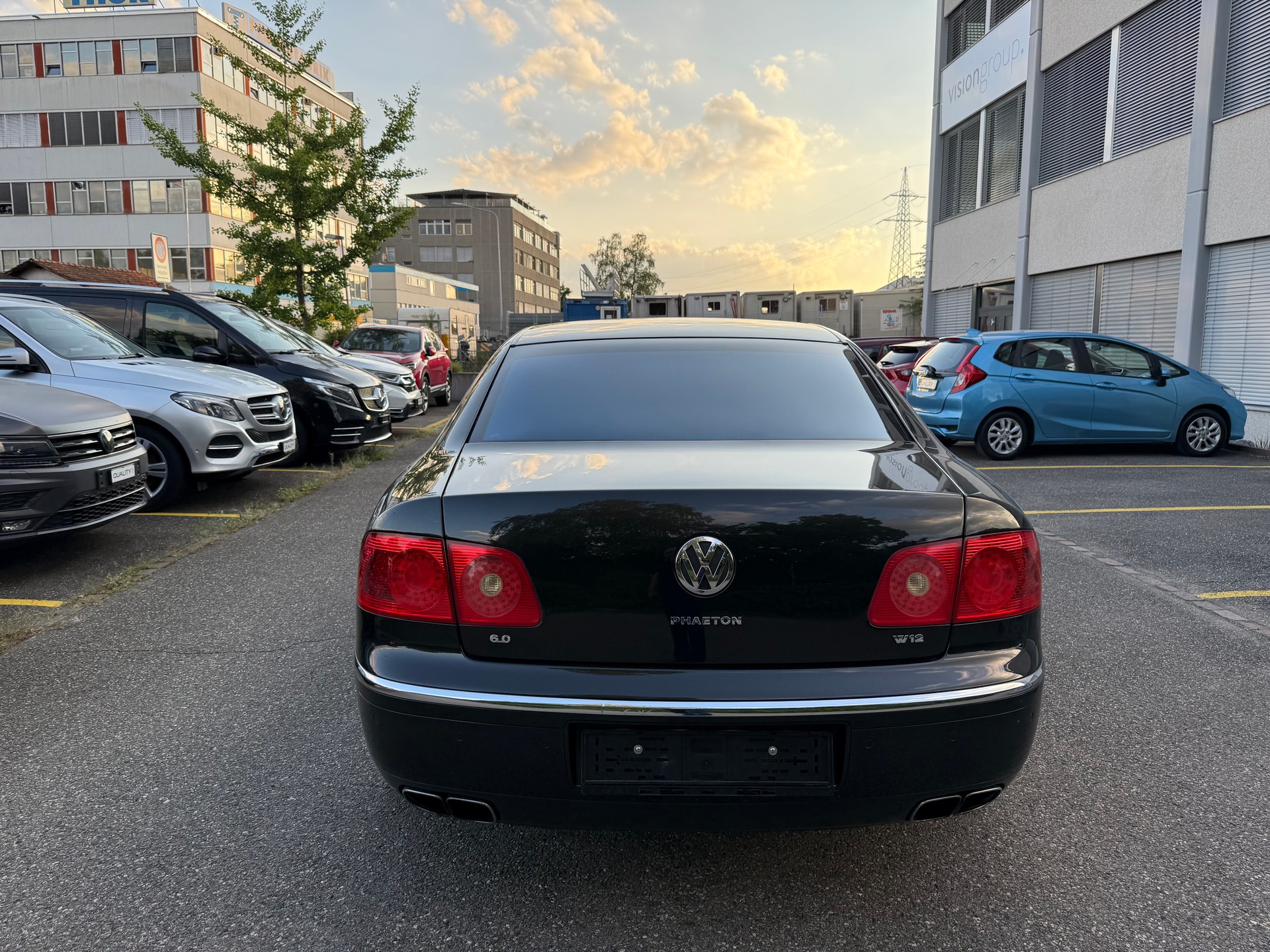 VW Phaeton 6.0 W12 4Motion-image-5