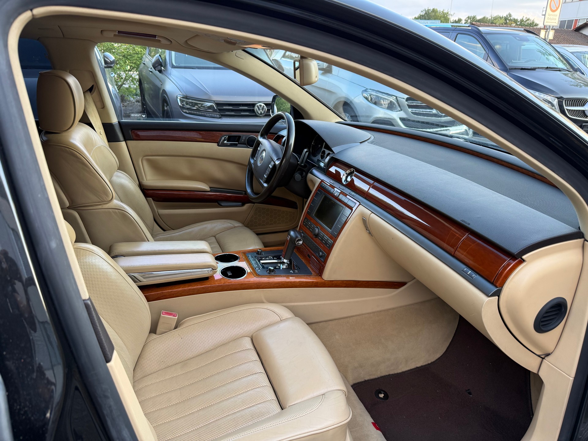 VW Phaeton 6.0 W12 4Motion-image-7
