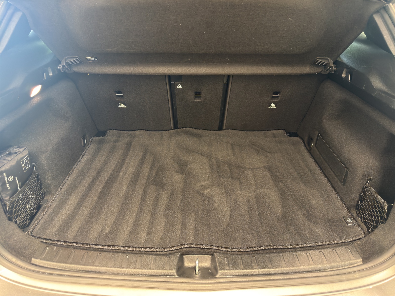 MERCEDES-BENZ GLA 250 4Matic Progressive 8G-DCT-image-6