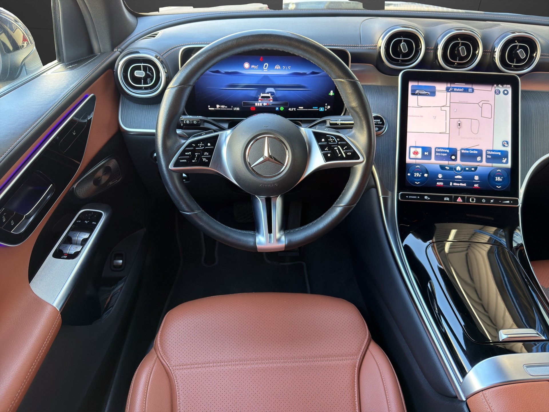 MERCEDES-BENZ GLC 220 d 4Matic 9G-Tronic-image-13
