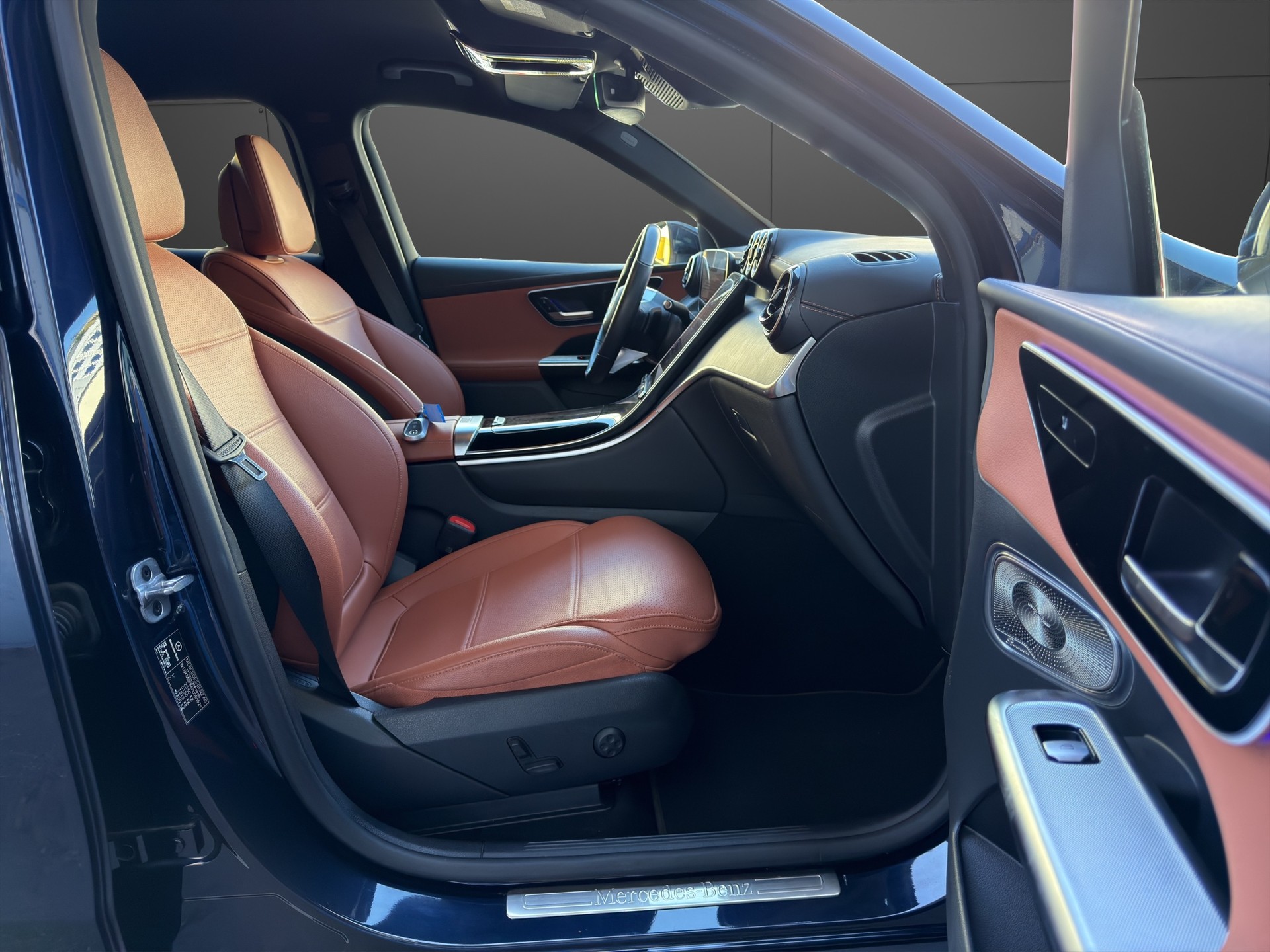 MERCEDES-BENZ GLC 220 d 4Matic 9G-Tronic-image-11