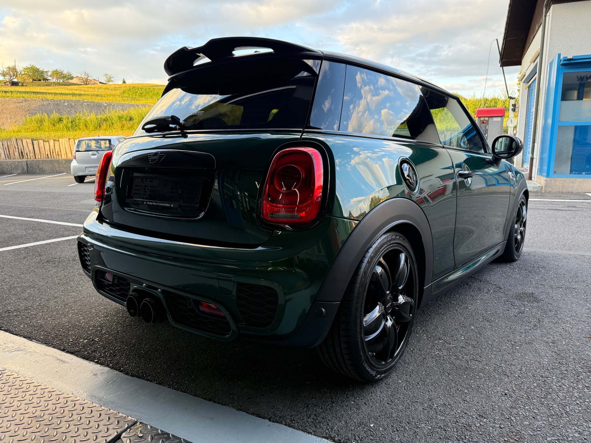 MINI Cooper John Cooper Works Steptronic-image-7