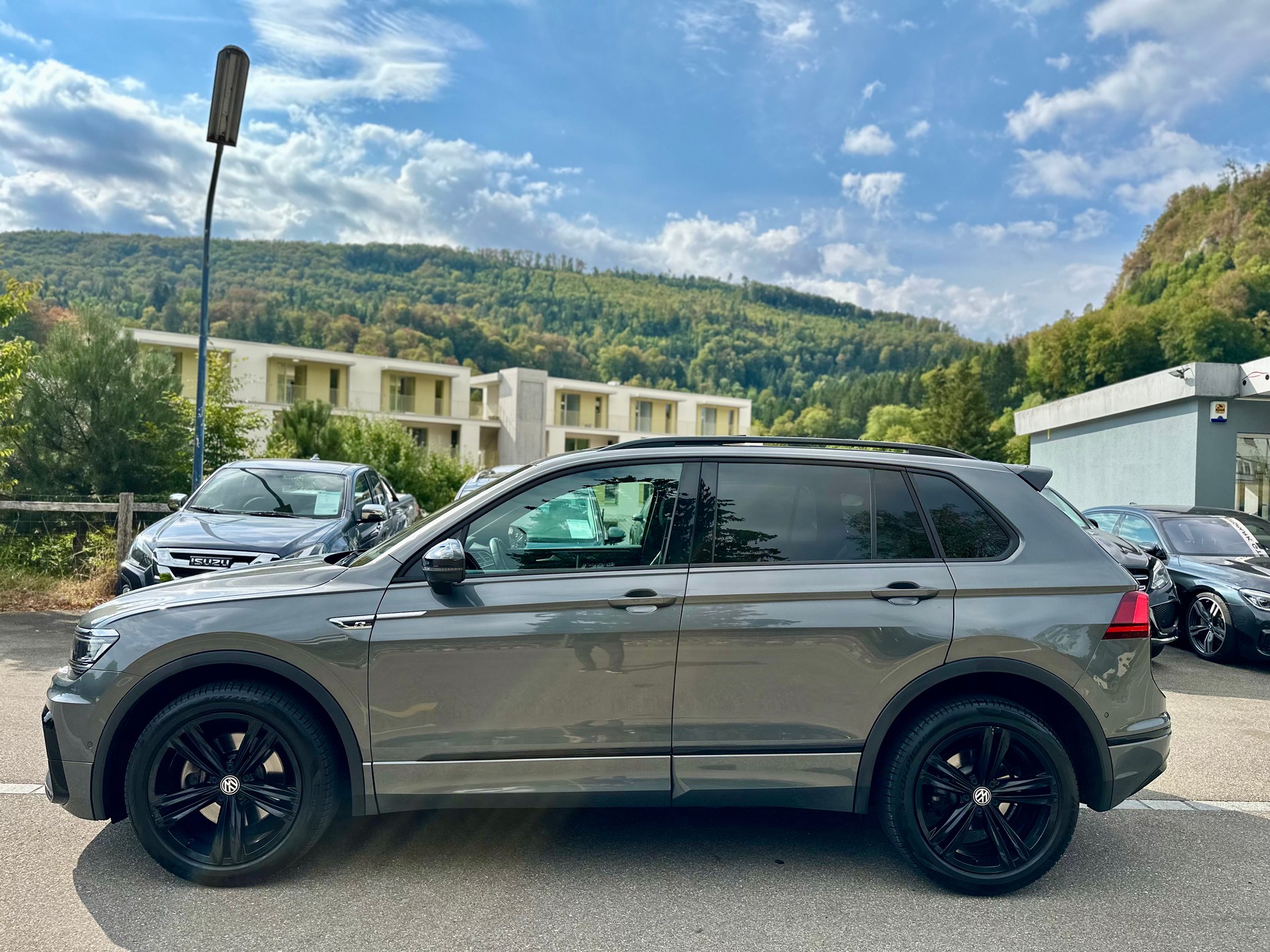 VW Tiguan 2.0TSI Highline 4Motion DSG-showroom-element-3