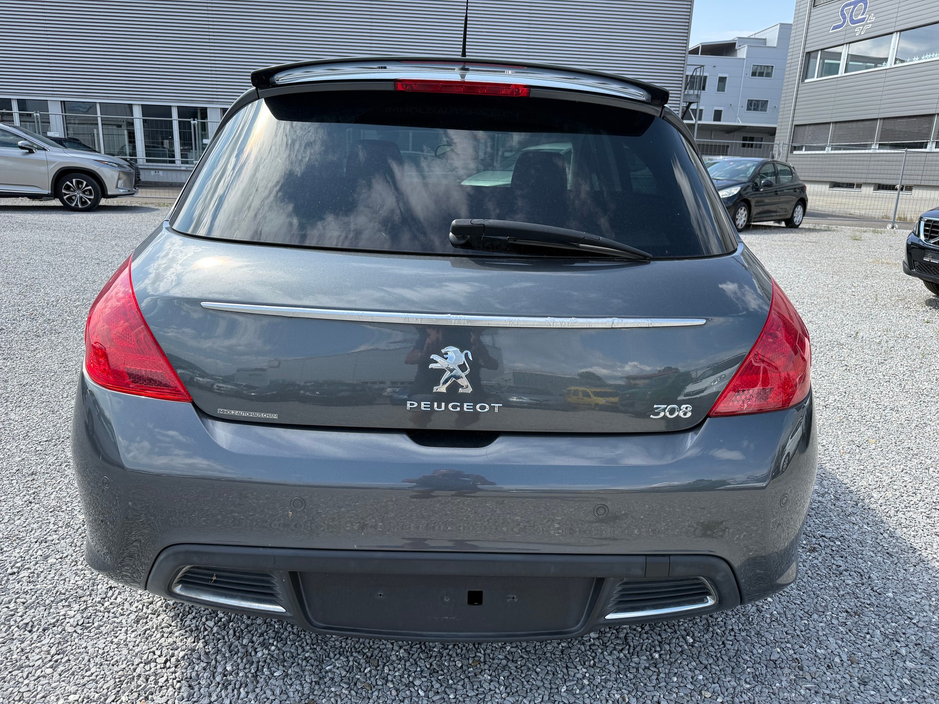 PEUGEOT 308 1.6 16V Turbo Swiss Edition-image-3