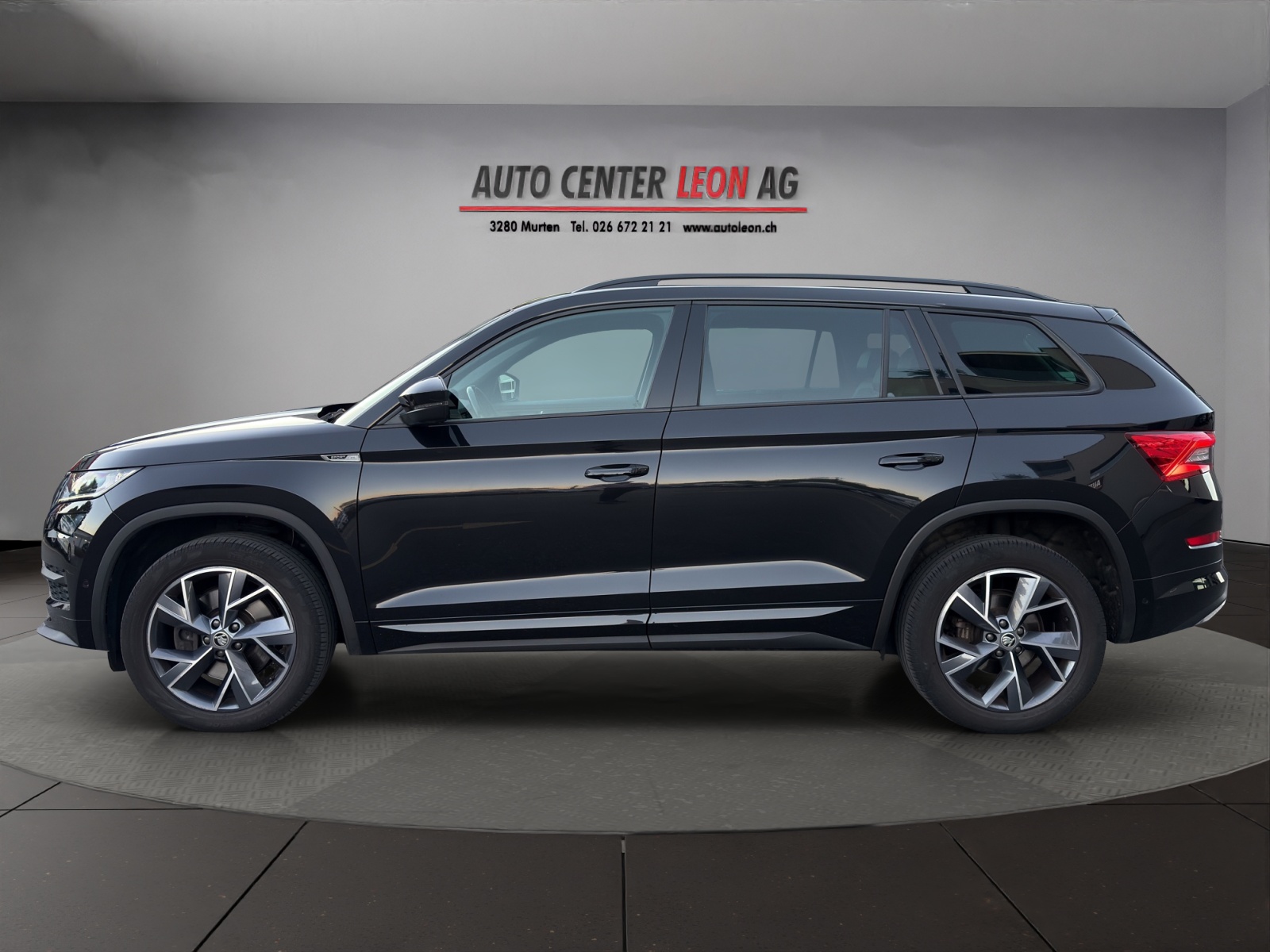 SKODA Kodiaq 2.0 TDI SCR SportLine 4x4 DSG-showroom-element-2