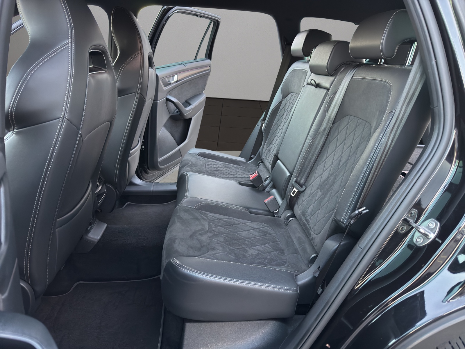SKODA Kodiaq 2.0 TDI SCR SportLine 4x4 DSG-image-12