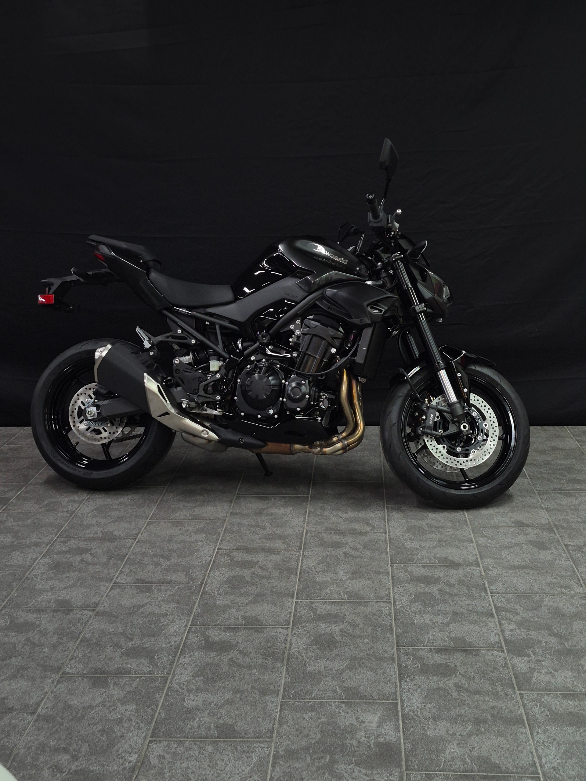 KAWASAKI Z 900 (35kW)-image-1