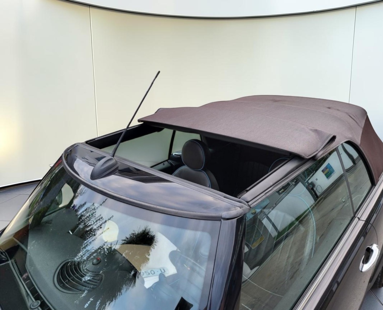 MINI Cooper S Cabriolet Steptronic-image-1