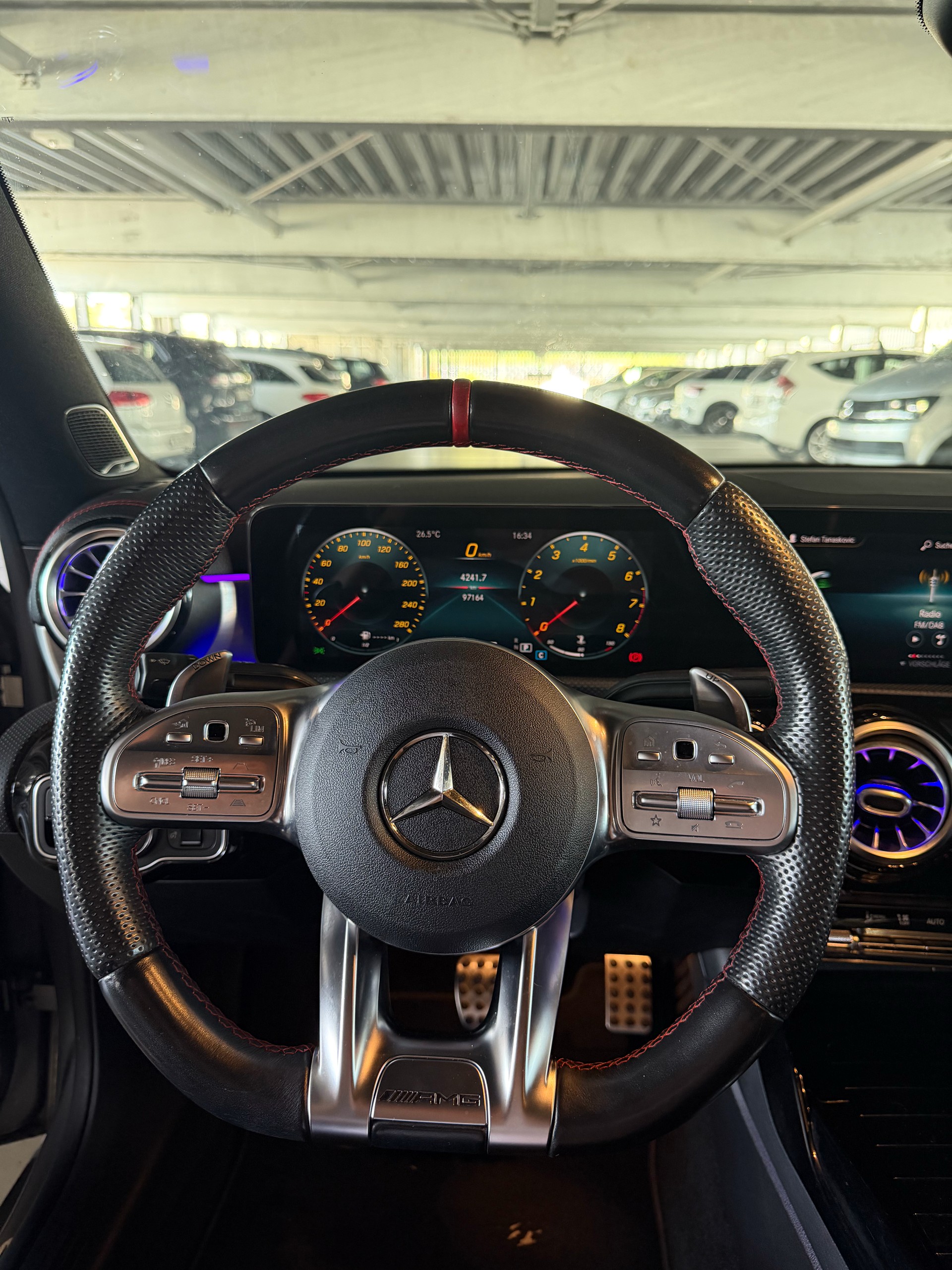 MERCEDES-BENZ CLA 35 AMG 4matic 7G-DCT *Grau Matt*-image-7