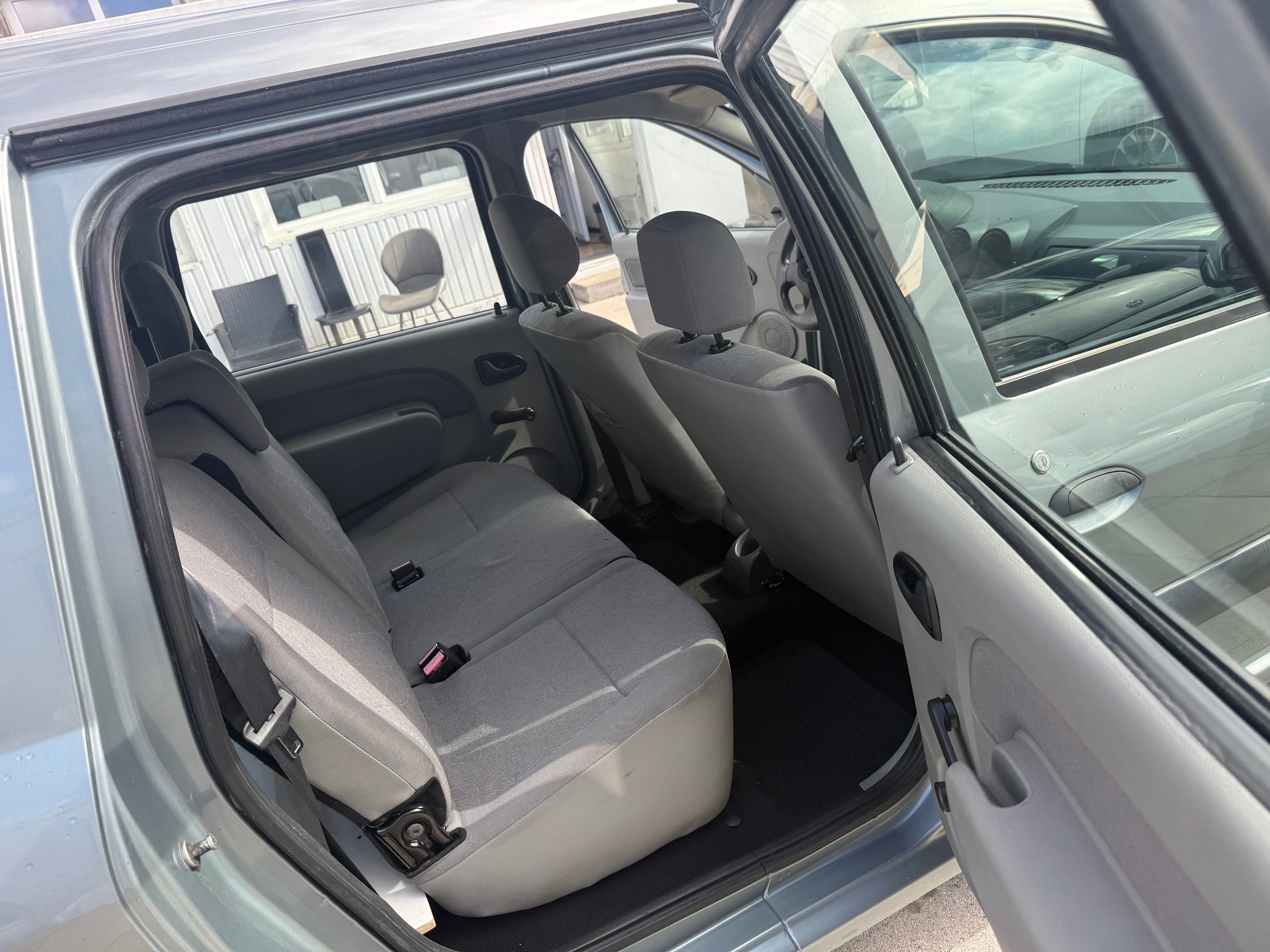 DACIA Logan 1.6 Ambiance-image-9
