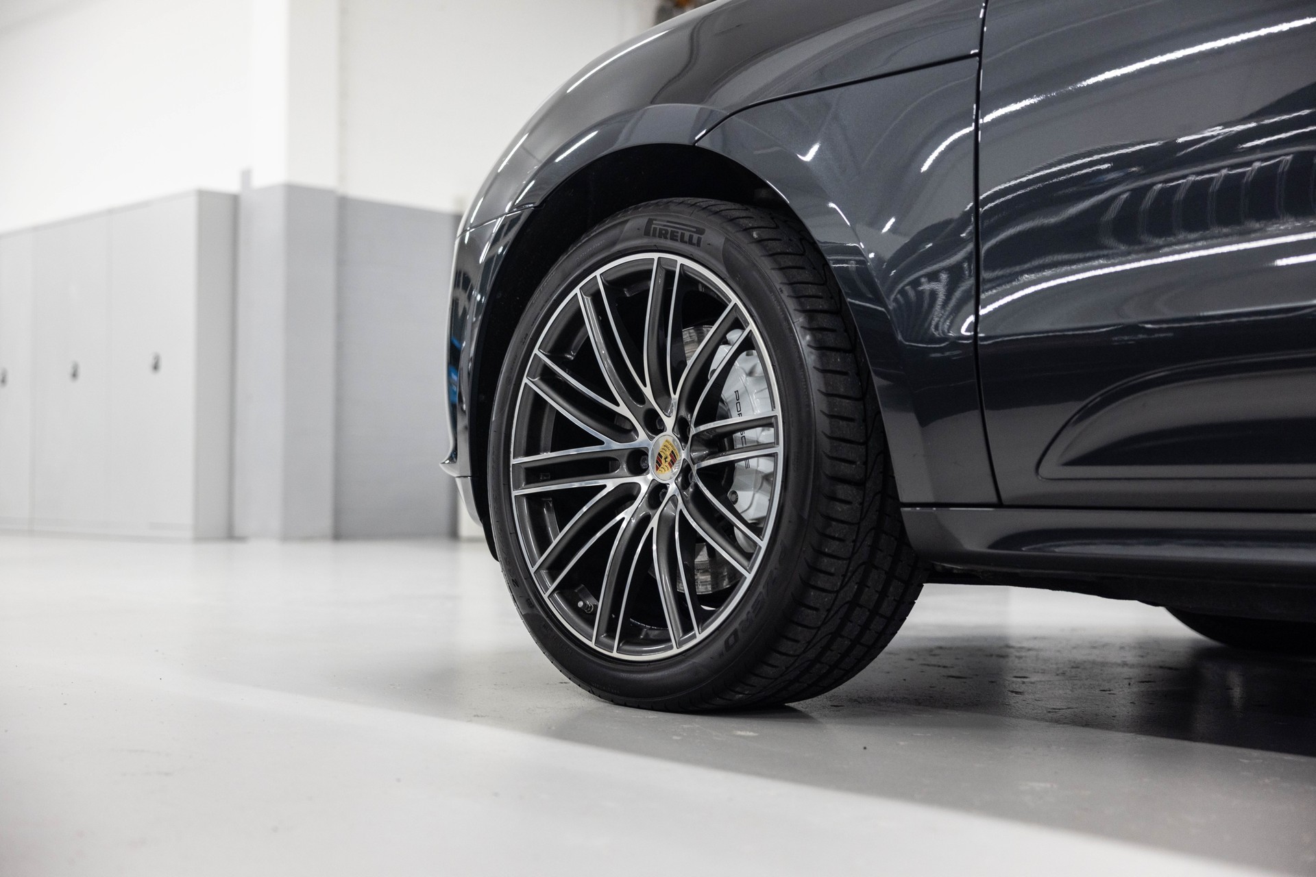 PORSCHE Macan Turbo PDK *Facelift*-image-9