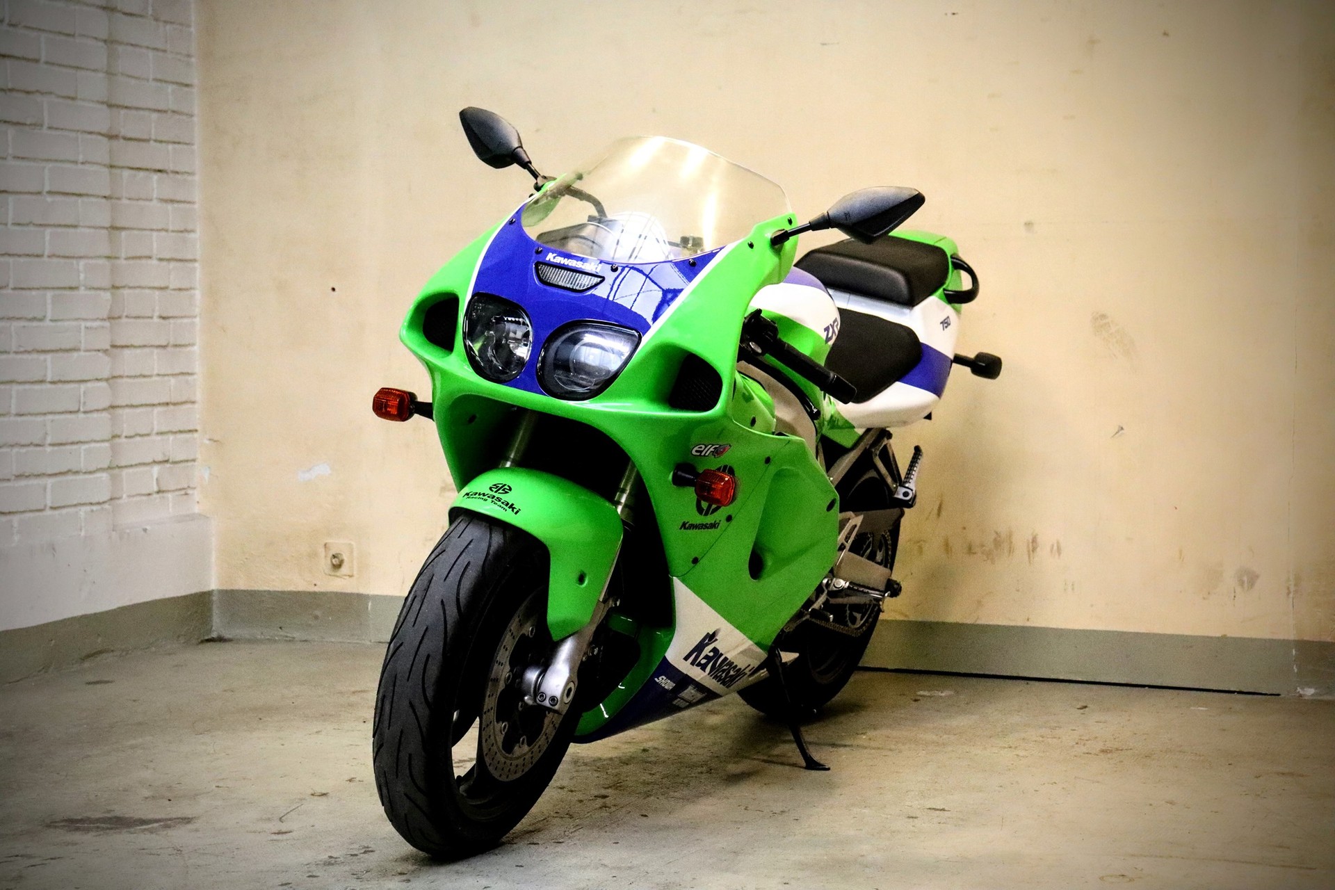 KAWASAKI Ninja ZX-7R-image-1
