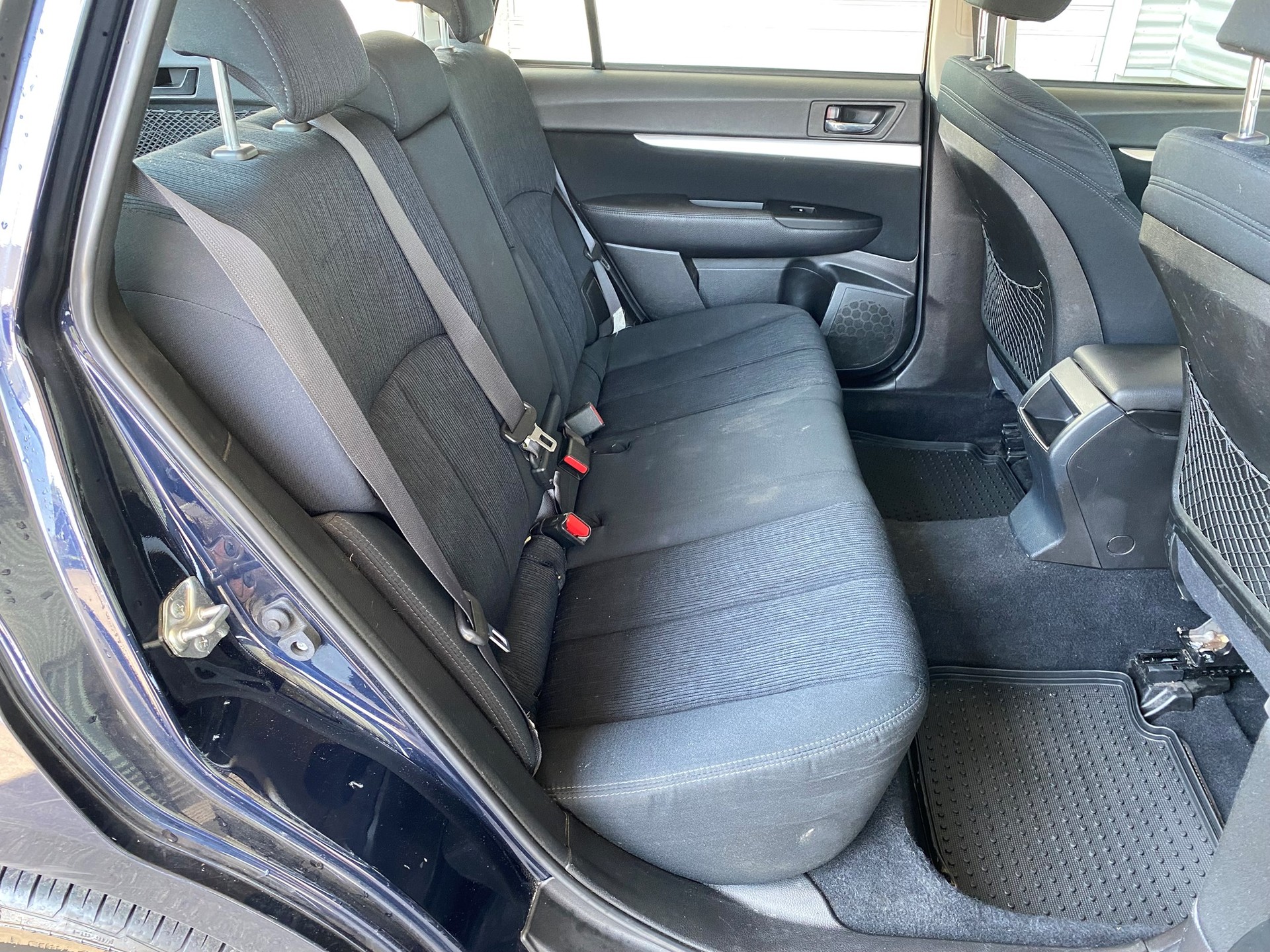 SUBARU Outback 2.0D Swiss AWD Lineartronic-image-10