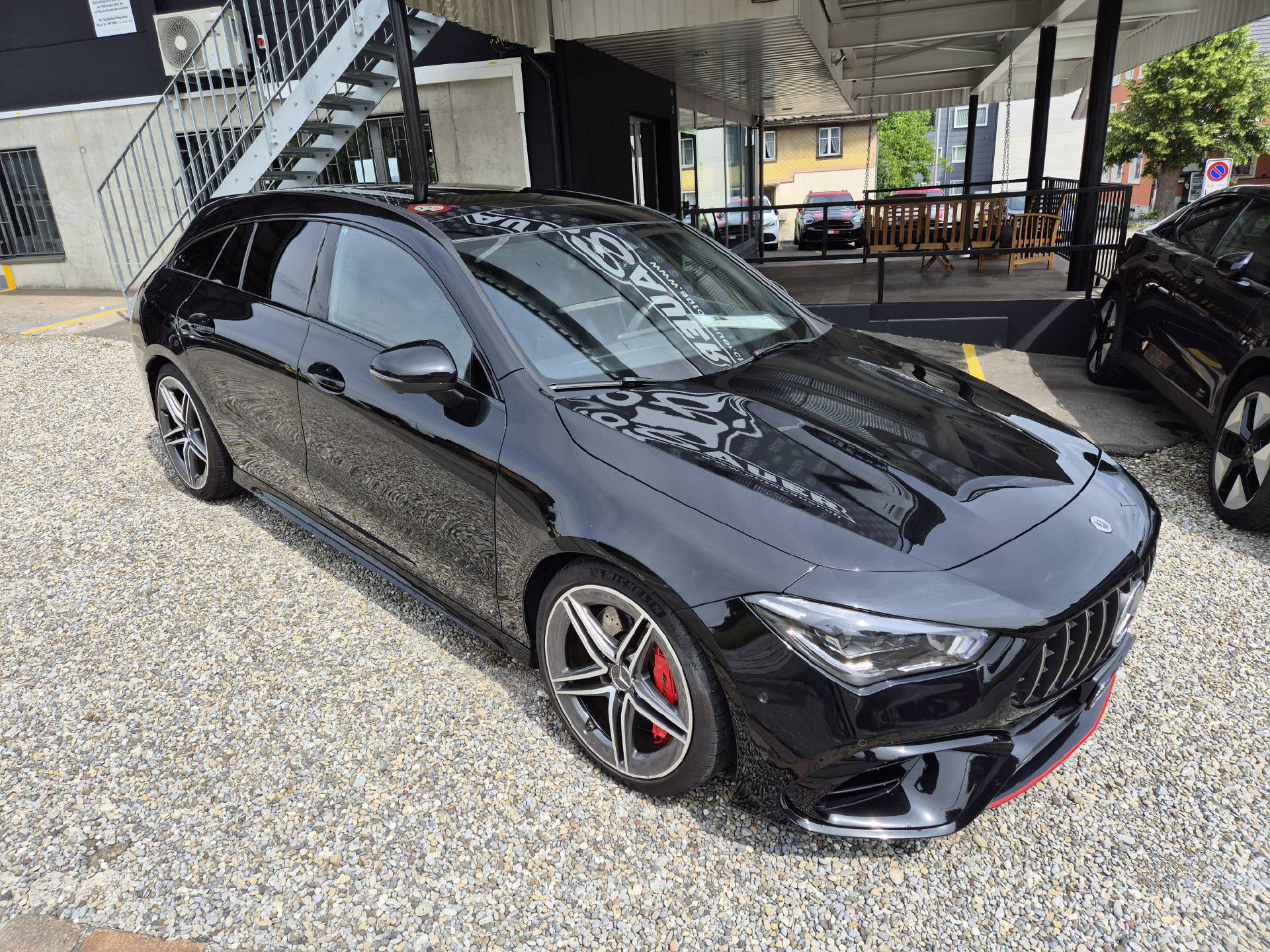 MERCEDES-BENZ CLA 45 S AMG 4m+ Shooting Brake-image-1