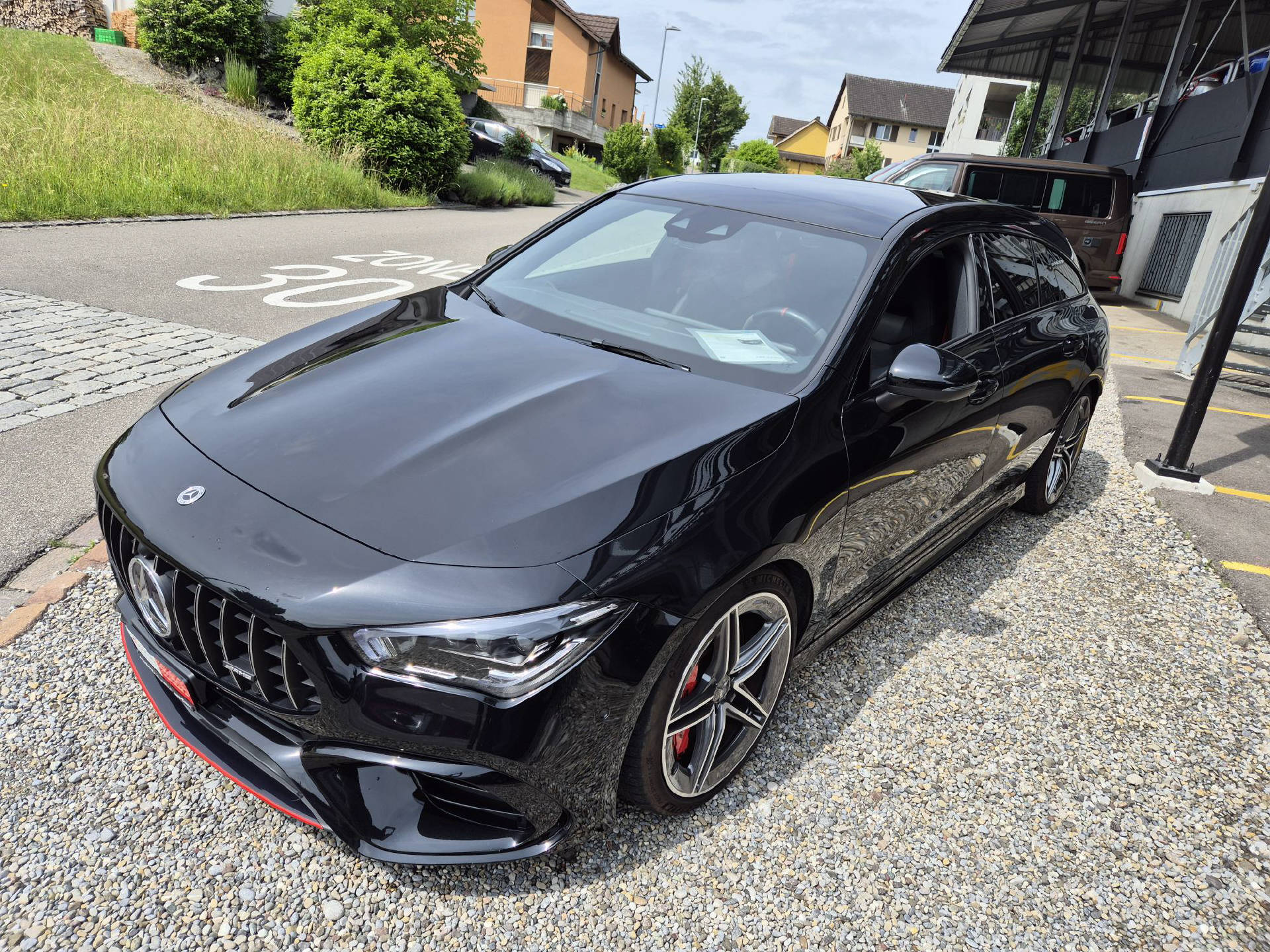 MERCEDES-BENZ CLA 45 S AMG 4m+ Shooting Brake-image-3