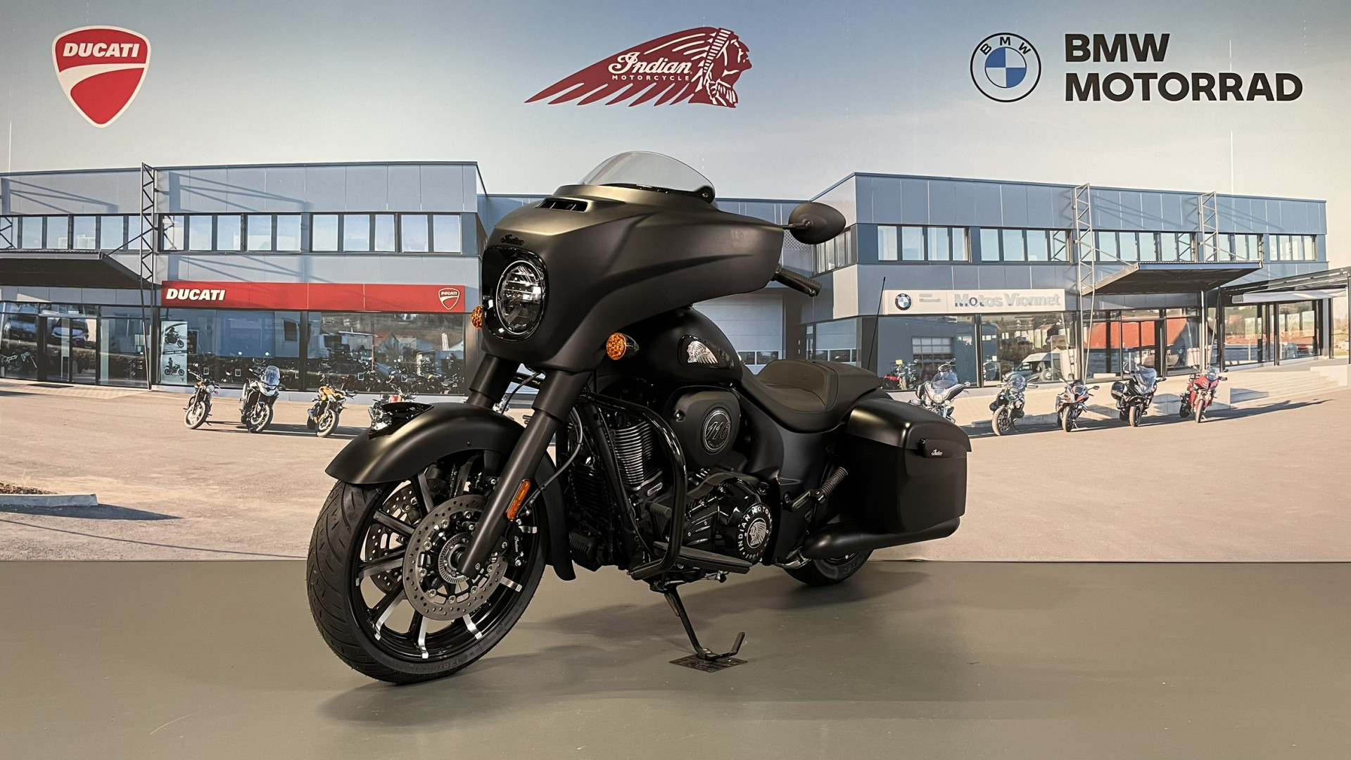 INDIAN Chieftain Dark Horse-image-2
