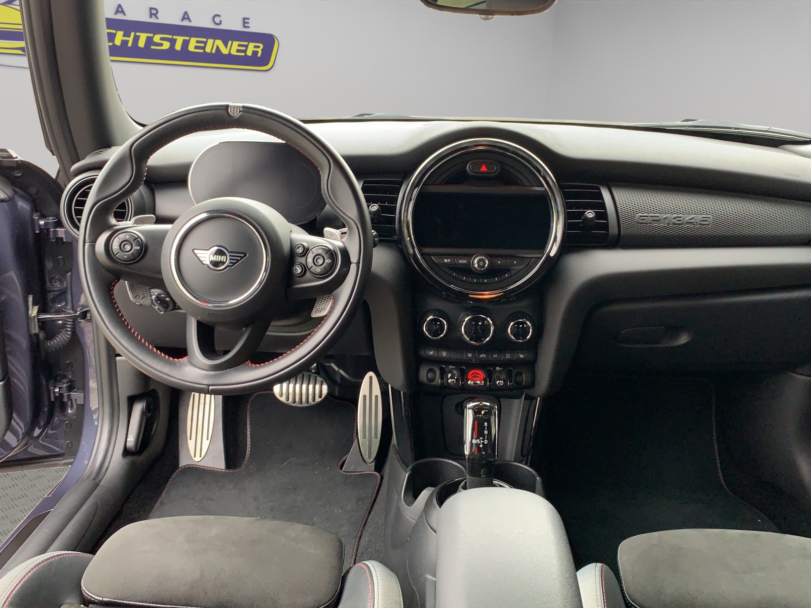 MINI Mini Cooper John Mini Cooper Works GP 3 Steptronic-image-9