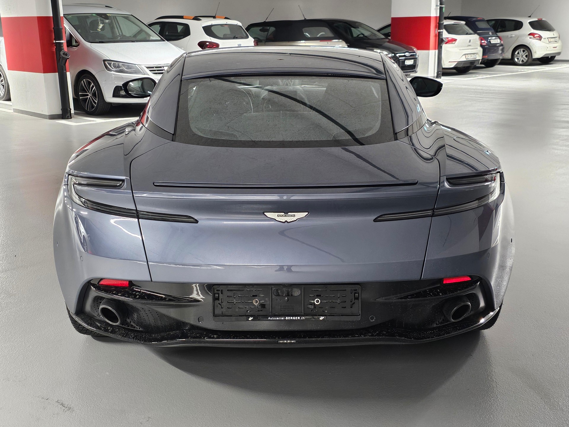 ASTON MARTIN DB11 V8 Touchtronic 3-image-5