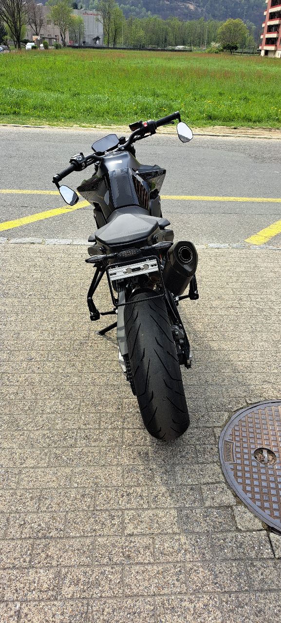 KTM 890 Duke-image-3