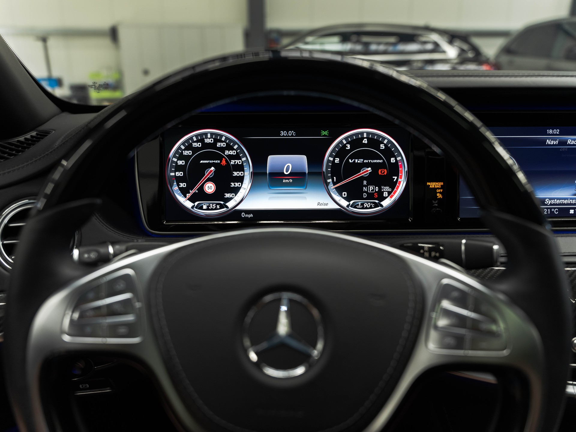 MERCEDES-BENZ S 65 AMG L 7G-Tronic-image-25