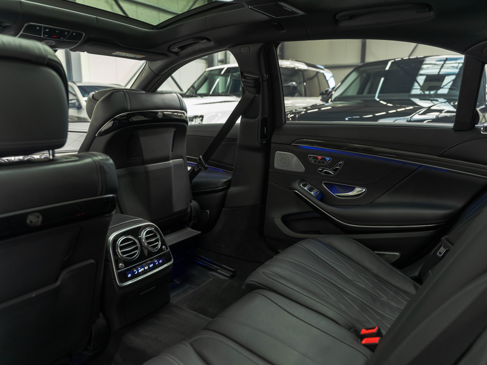 MERCEDES-BENZ S 65 AMG L 7G-Tronic-image-11