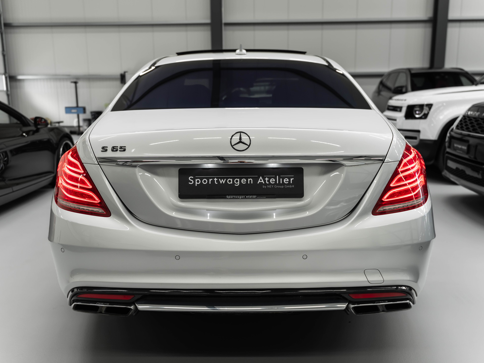MERCEDES-BENZ S 65 AMG L 7G-Tronic-showroom-element-2
