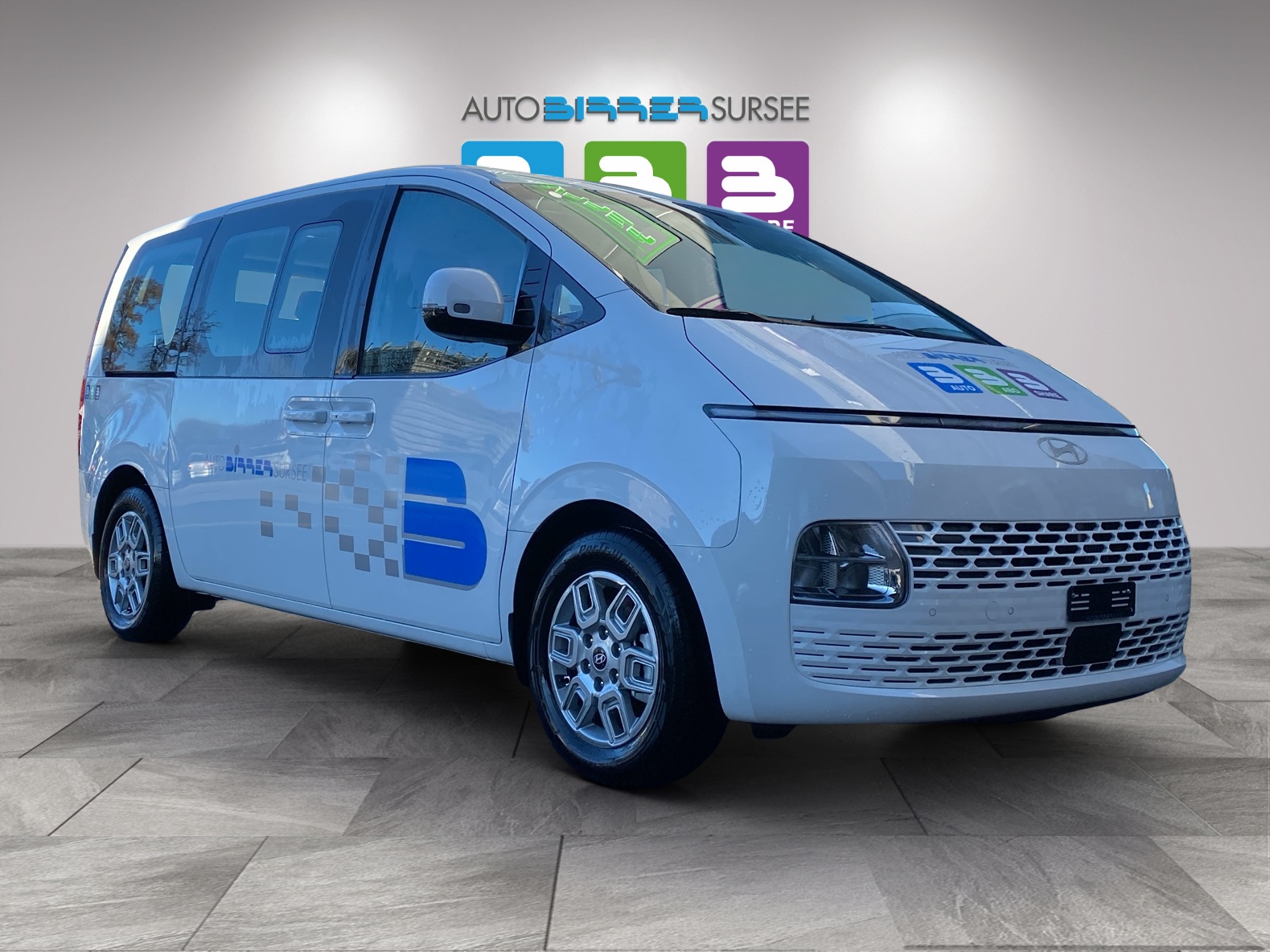HYUNDAI Staria Wagon 1.6 GDi HEV Amplia-showroom-element-2