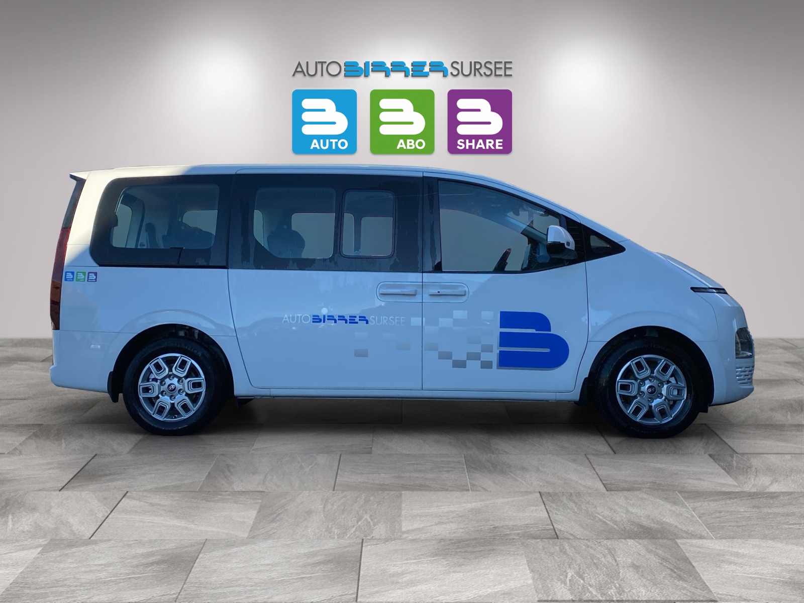 HYUNDAI Staria Wagon 1.6 GDi HEV Amplia-showroom-element-3