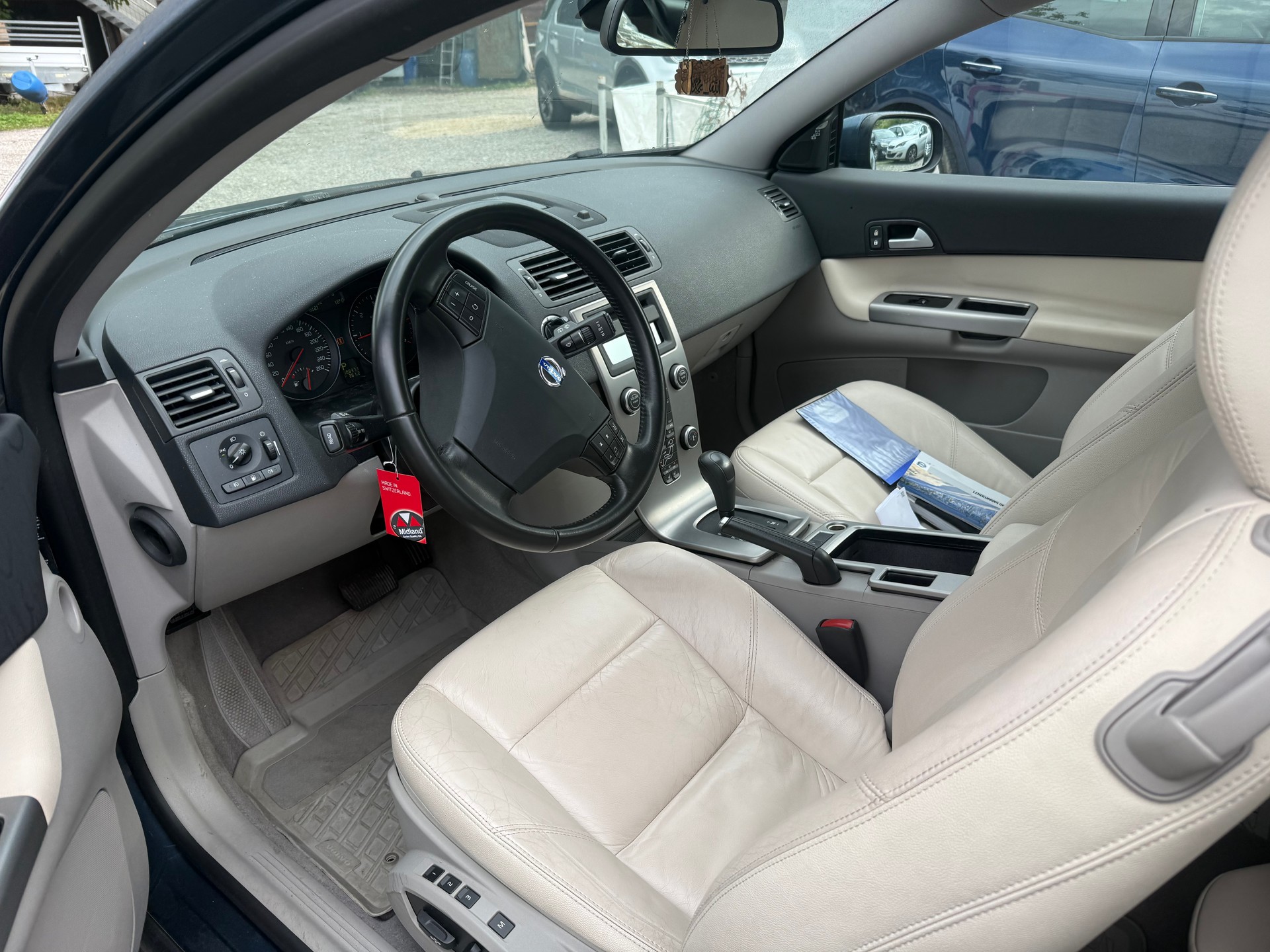 VOLVO C30 2.0D Powershift-image-7