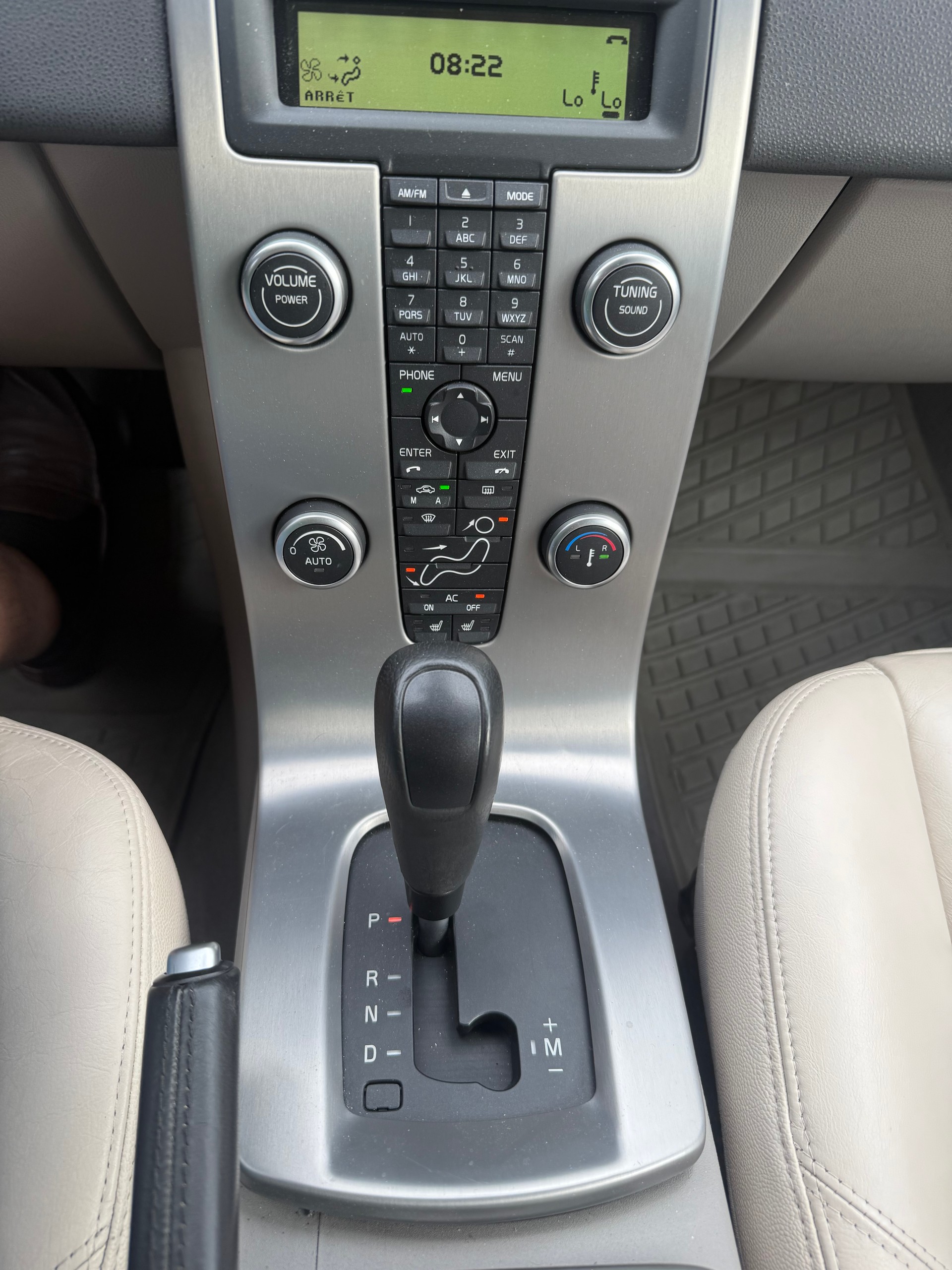 VOLVO C30 2.0D Powershift-image-9
