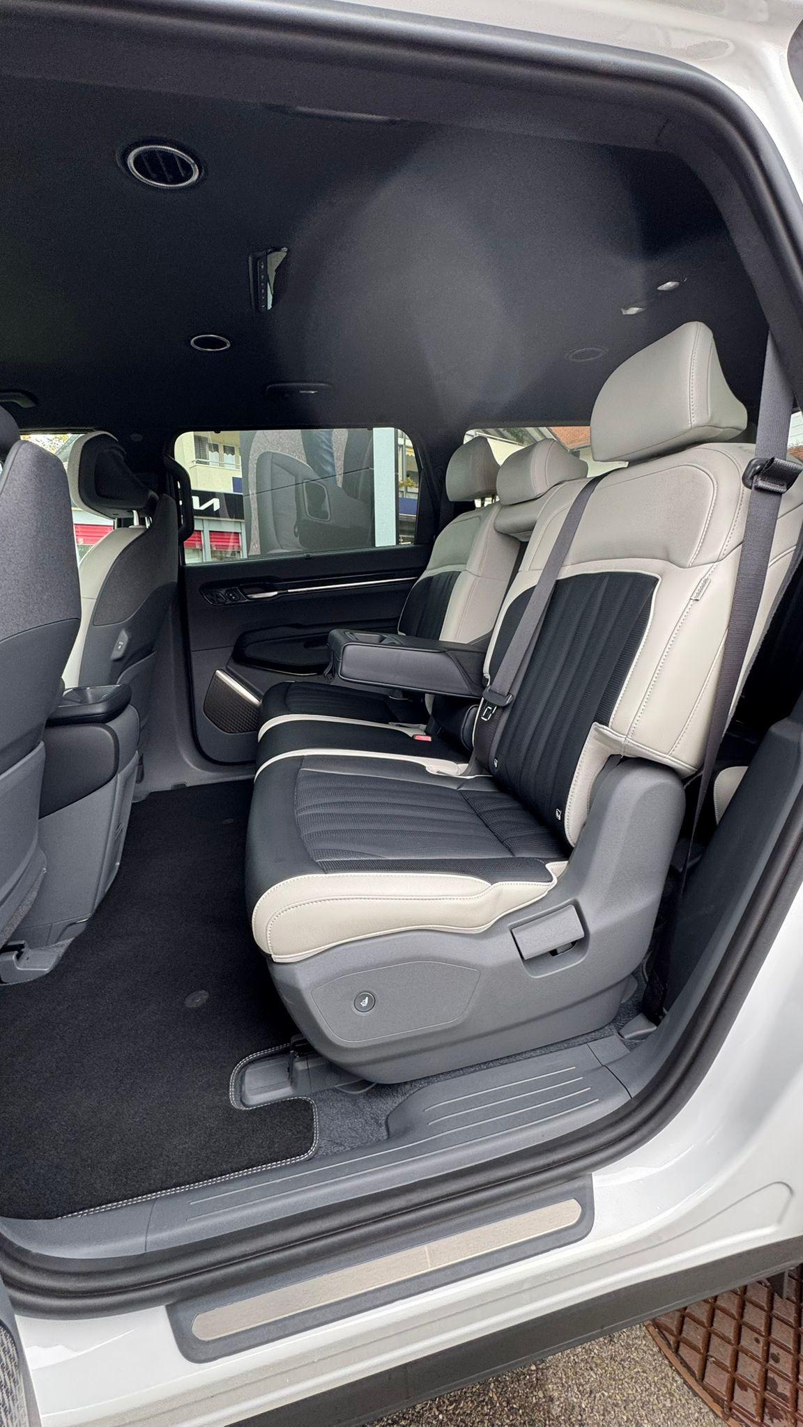 KIA EV9 99.8 kWh GT-Line 4x4-image-11