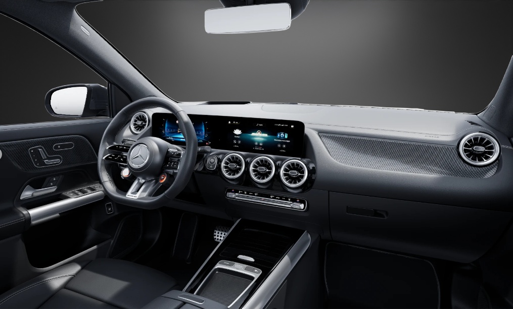 MERCEDES-BENZ GLA AMG 35 4Matic 8G-DCT-image-7