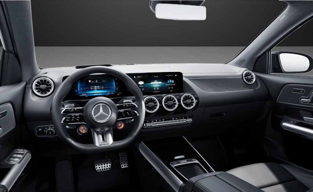MERCEDES-BENZ GLA AMG 35 4Matic 8G-DCT-image-5