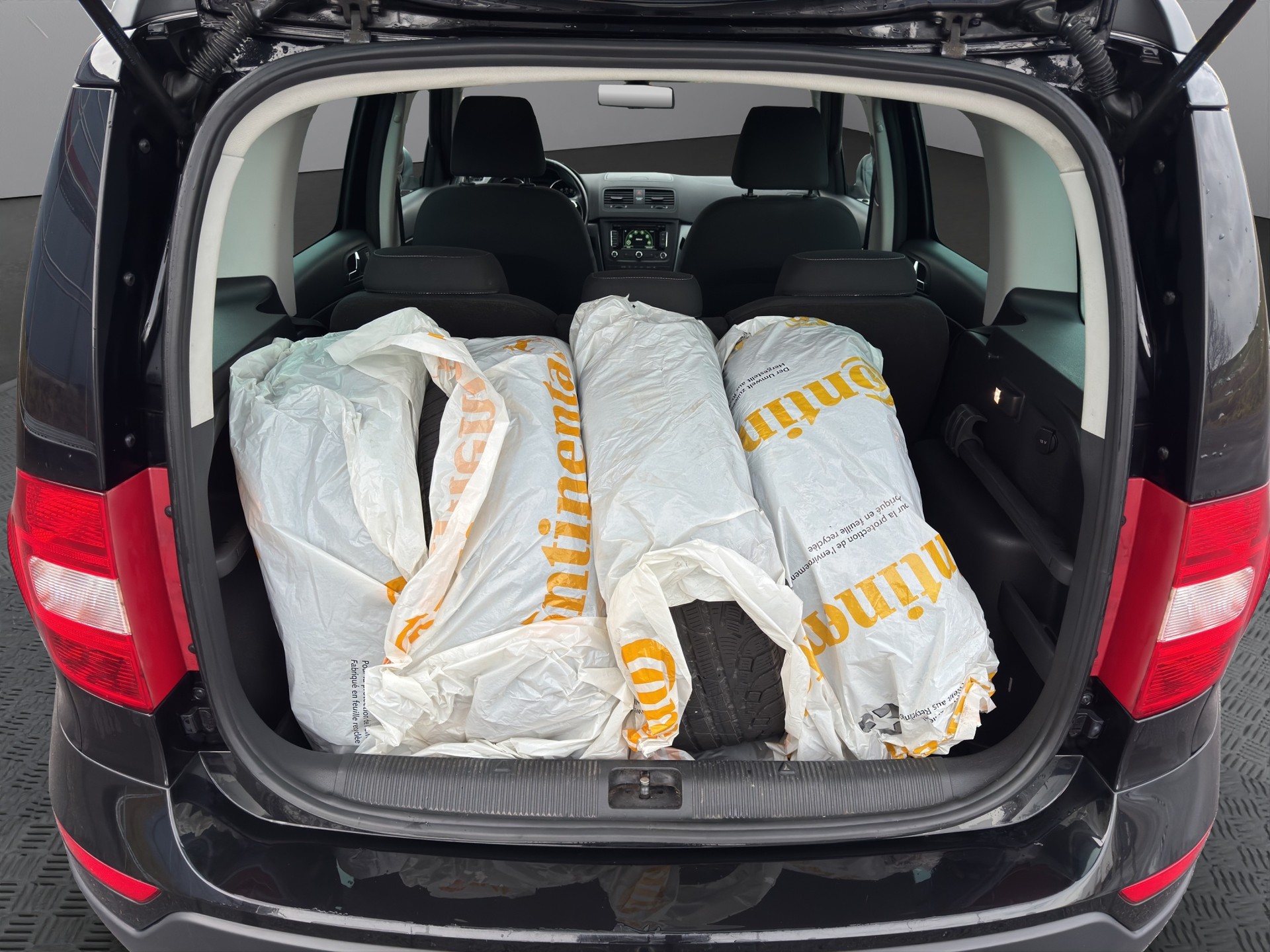 SKODA Yeti 2.0 TDI Outdoor Adventure 4x4 DSG-image-8