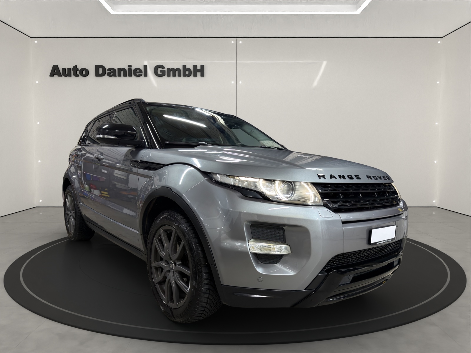 LAND ROVER Range Rover Evoque 2.0 Si4 Dynamic AT6-showroom-element-3