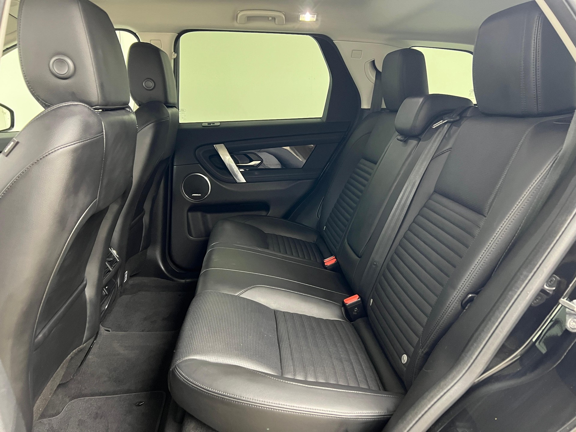 LAND ROVER Discovery Sport 2.0 SD4 200 SE / Jetzt mit attraktivem 1.99% Leasing-image-17