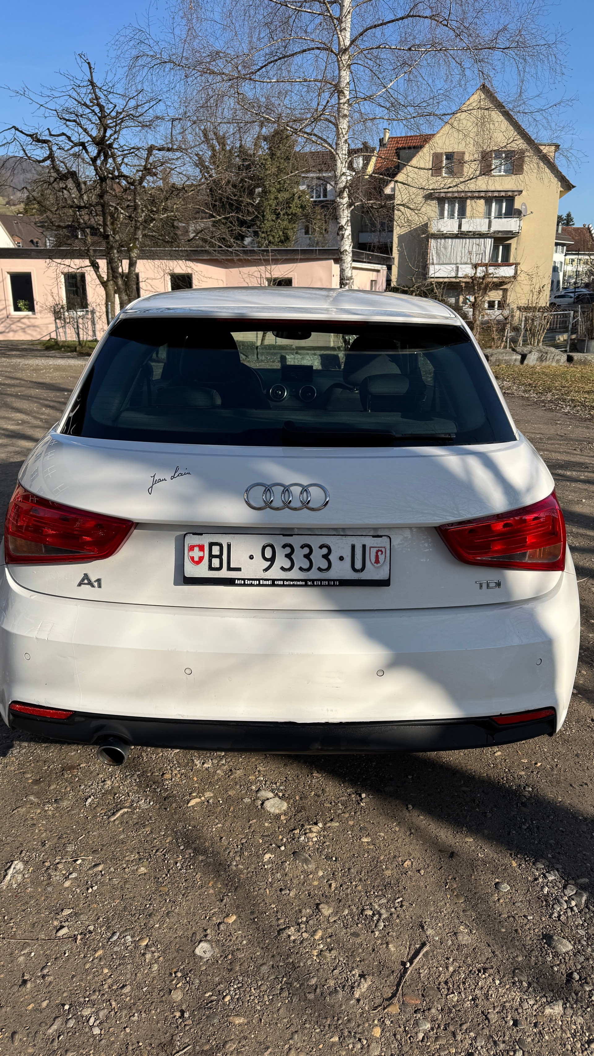 AUDI A1 Sportback 1.6 TDI-image-6