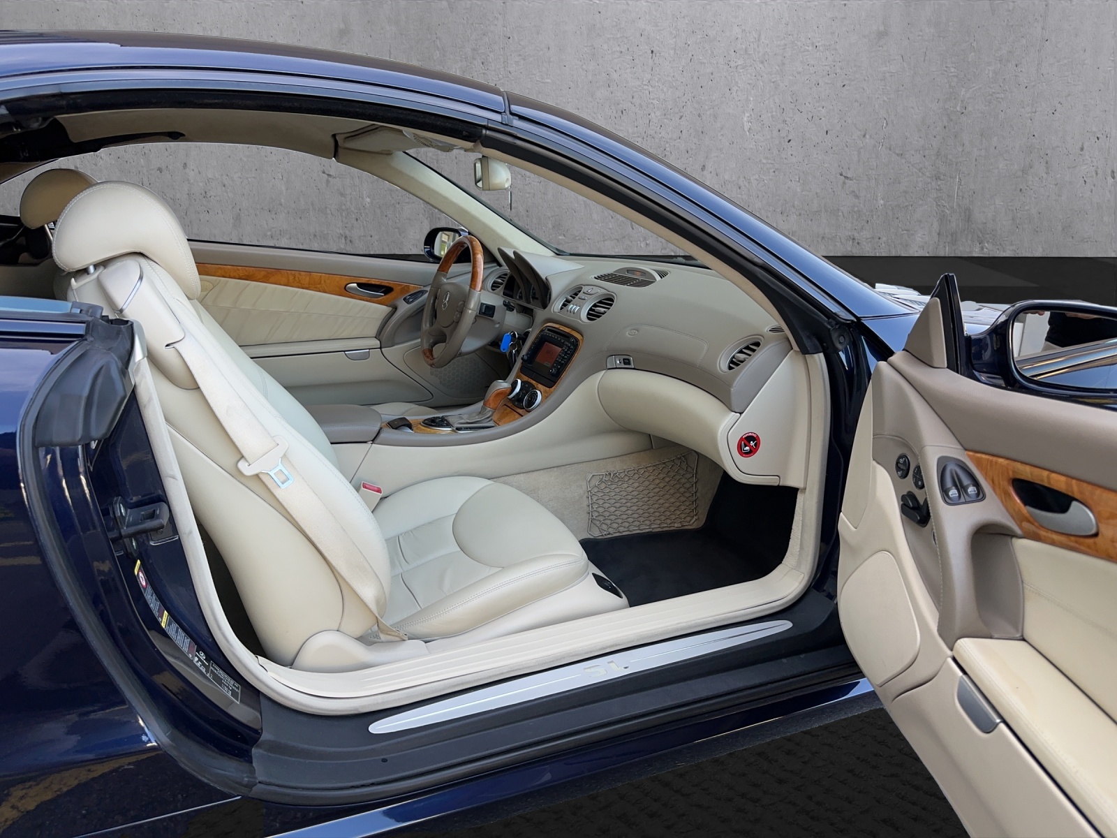 MERCEDES-BENZ SL 600 Automatic-image-12