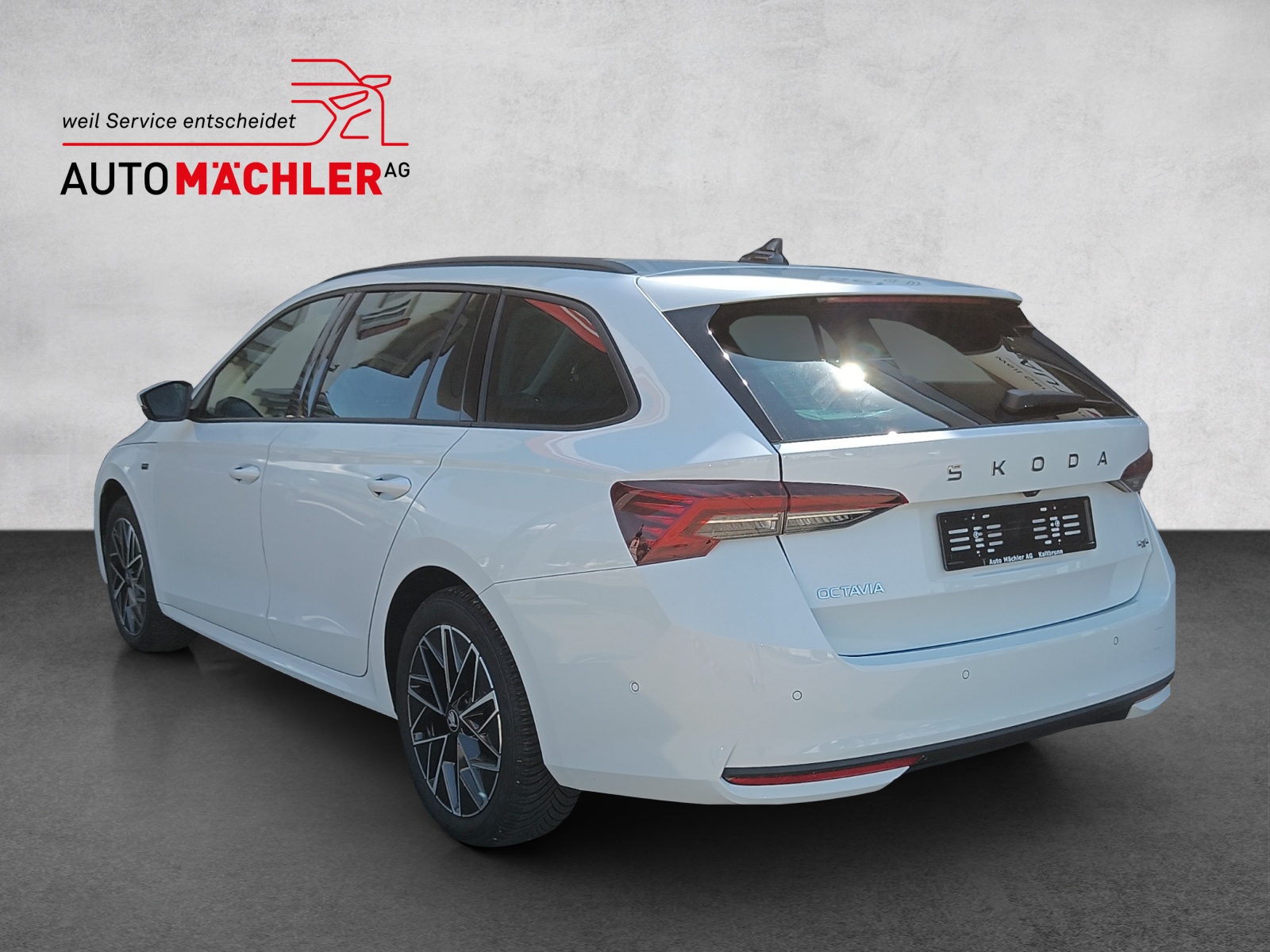 SKODA Octavia Combi 2.0 TSI Selection Tour 4x4 DSG*Matrix*Canton*Head Up*360° Kamera*-image-6
