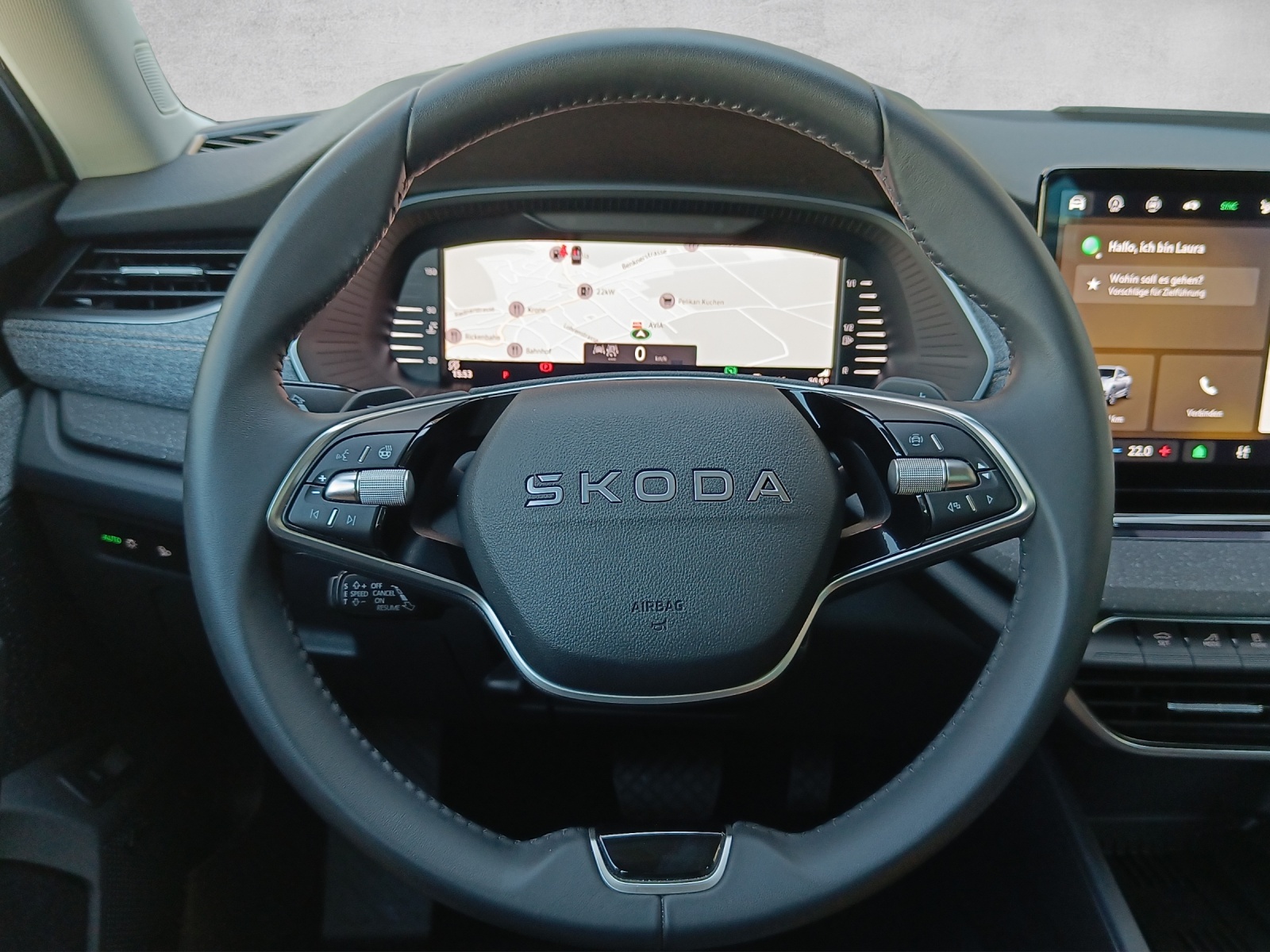SKODA Octavia Combi 2.0 TSI Selection Tour 4x4 DSG*Matrix*Canton*Head Up*360° Kamera*-image-9