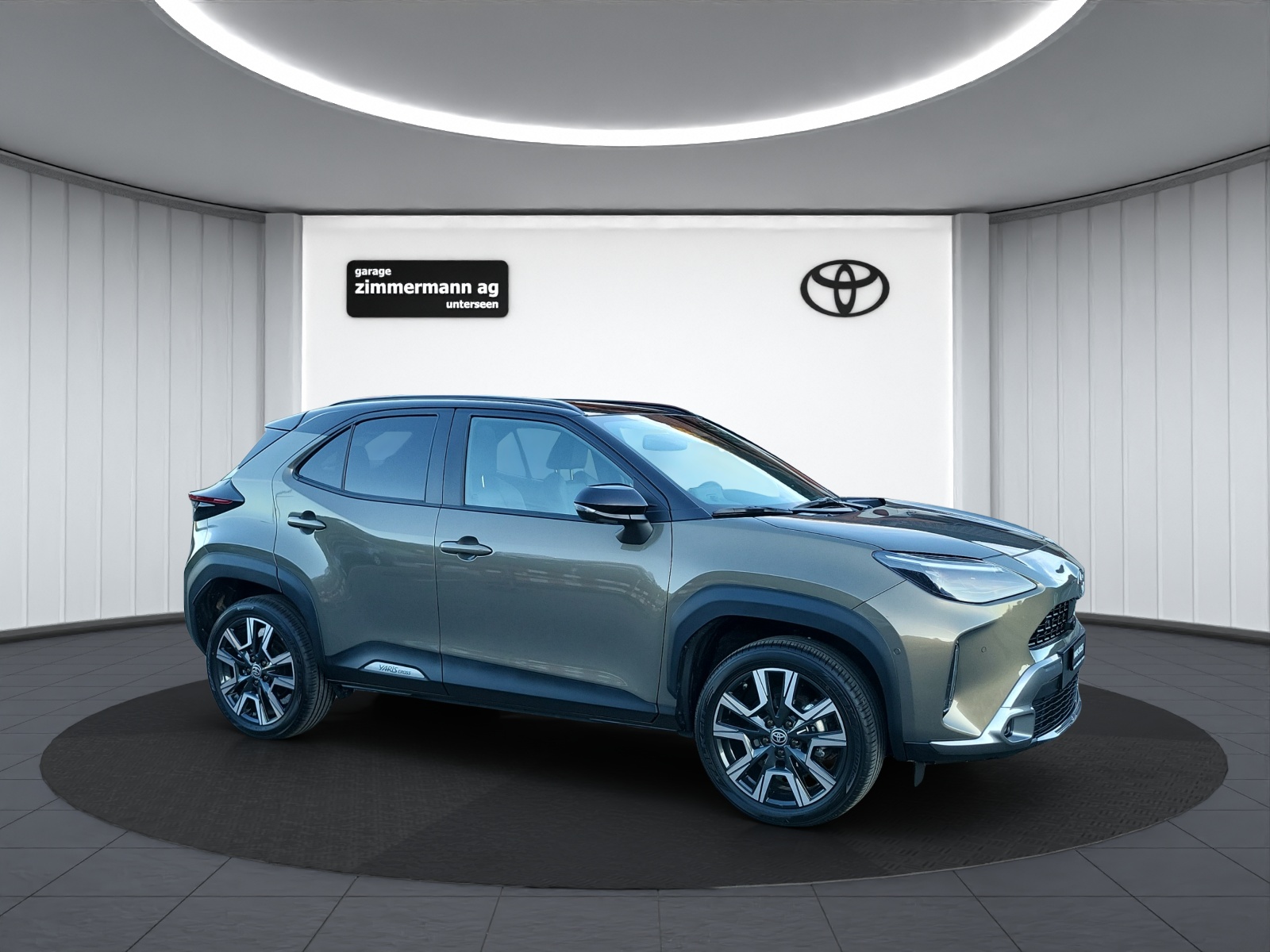 TOYOTA Yaris Cross 1.5 VVT-i HSD Premiere Edition AWD-i-showroom-element-3