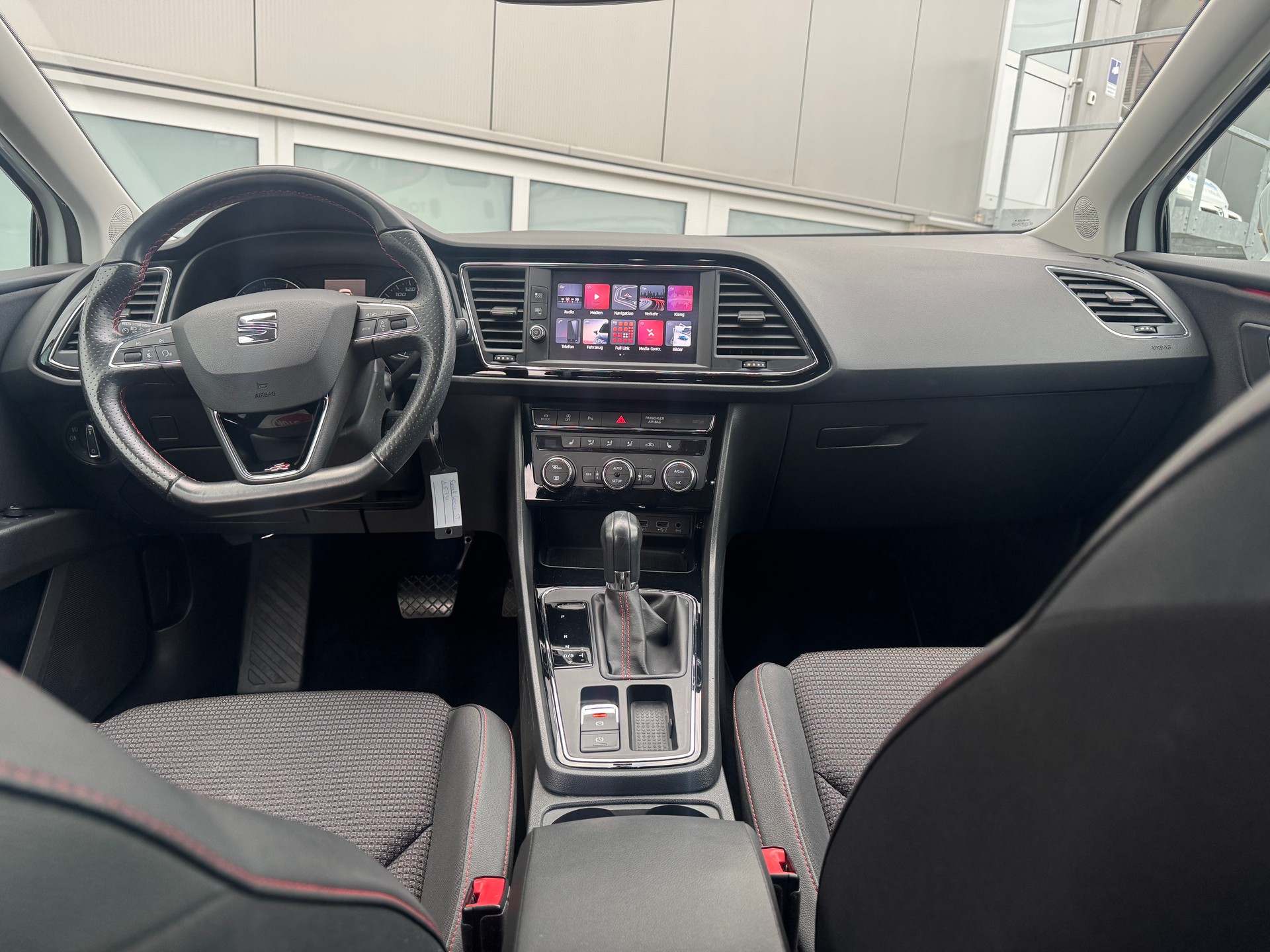 SEAT Leon ST 1.5 TSI EVO ACT FR DSG-image-4