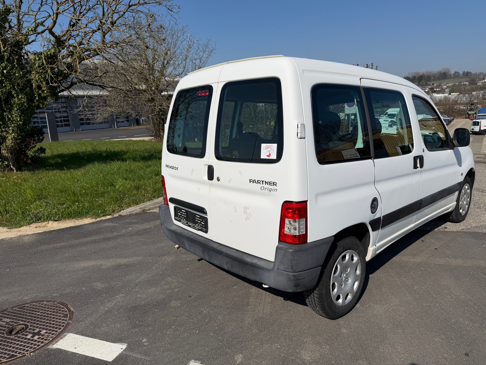 PEUGEOT Partner 1.4 Urban-image-11