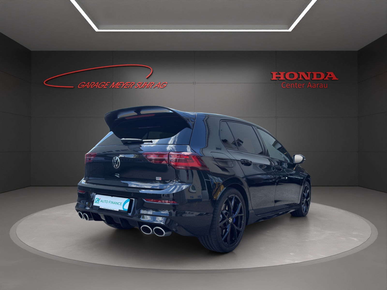 VW Golf VIII 2.0 TSI R DSG 4motion-image-6