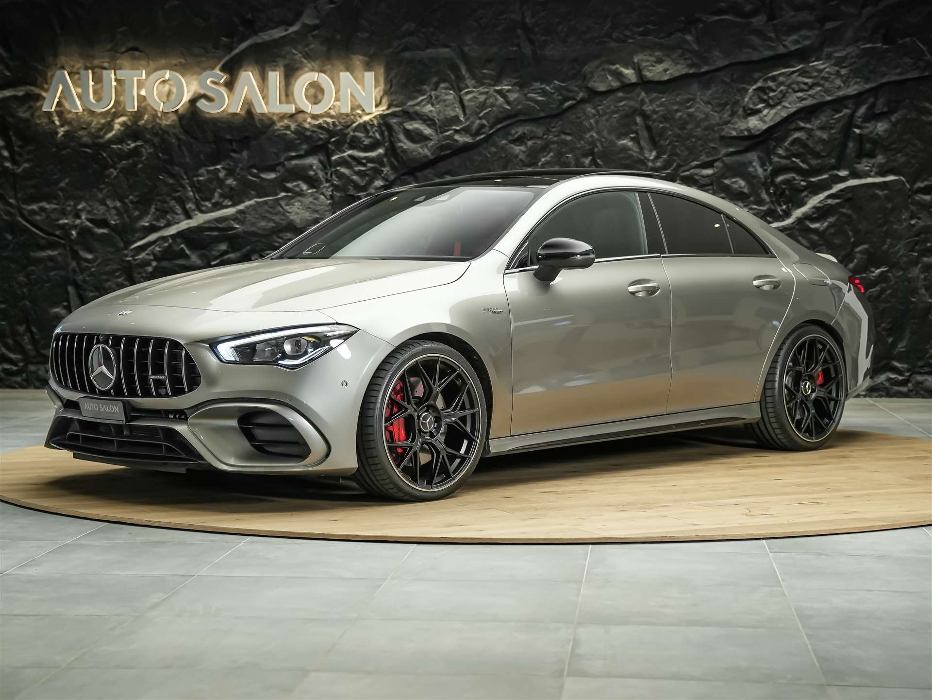 MERCEDES-BENZ CLA 45 S AMG 4Matic+ 8G-DCT *Panorama*Haed-Up*Burmester*-showroom-element-1