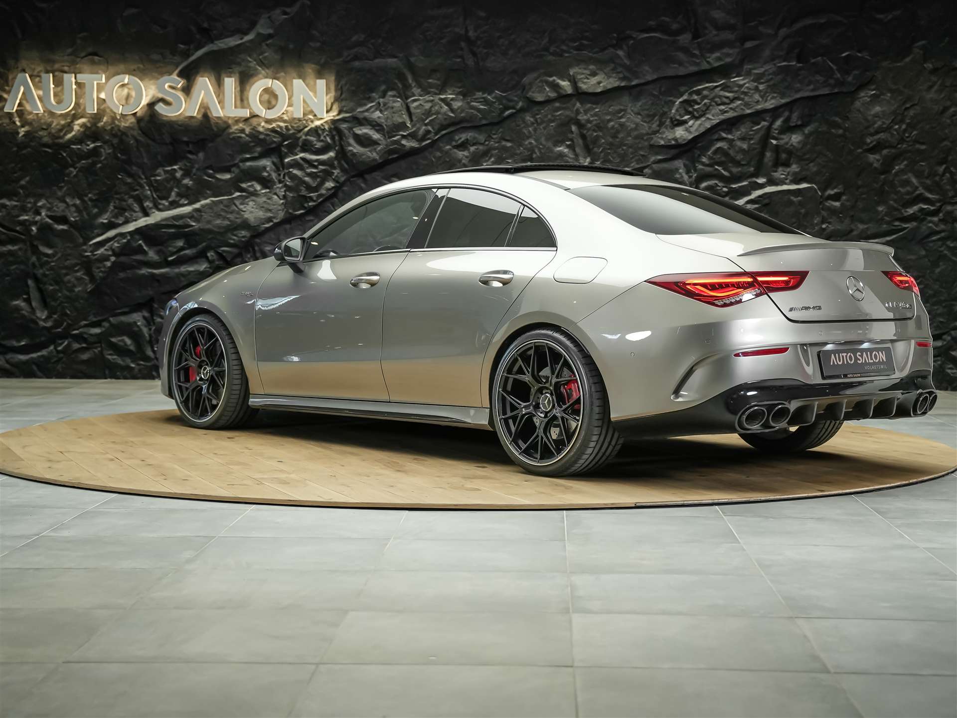 MERCEDES-BENZ CLA 45 S AMG 4Matic+ 8G-DCT *Panorama*Haed-Up*Burmester*-showroom-element-3