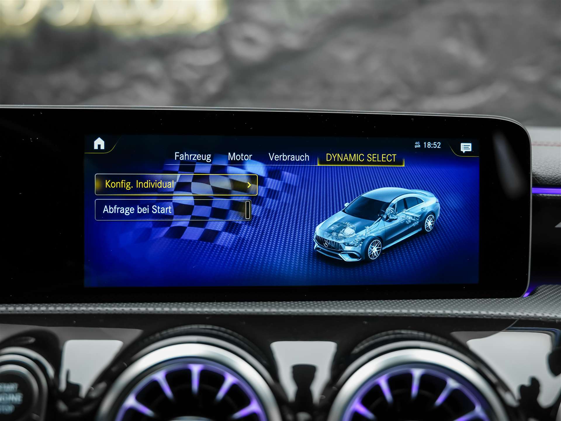 MERCEDES-BENZ CLA 45 S AMG 4Matic+ 8G-DCT *Panorama*Haed-Up*Burmester*-image-37