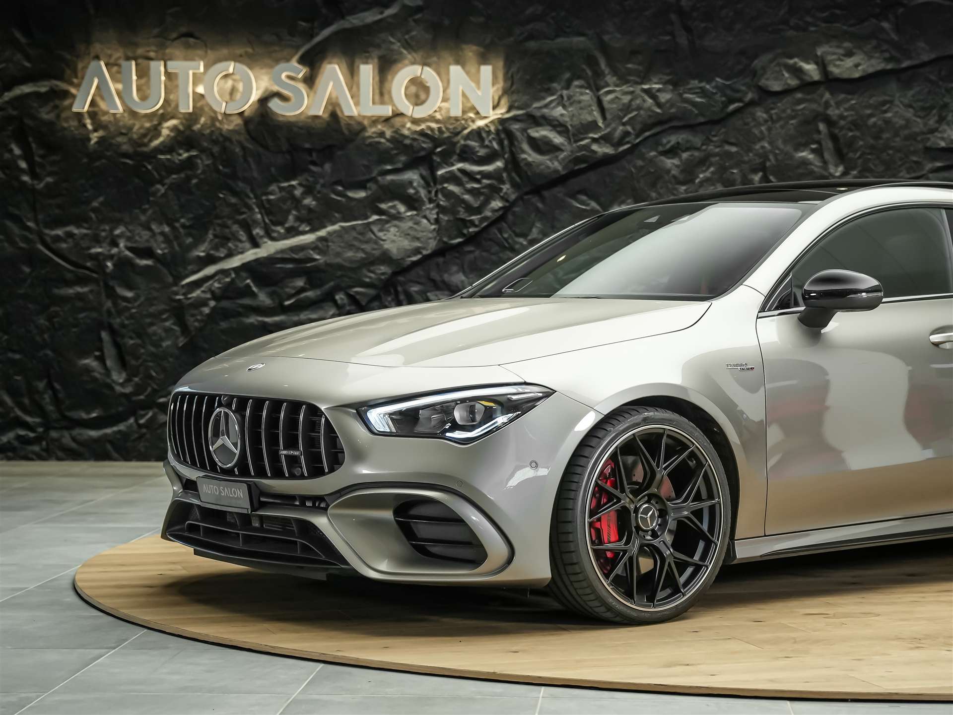 MERCEDES-BENZ CLA 45 S AMG 4Matic+ 8G-DCT *Panorama*Haed-Up*Burmester*-image-14