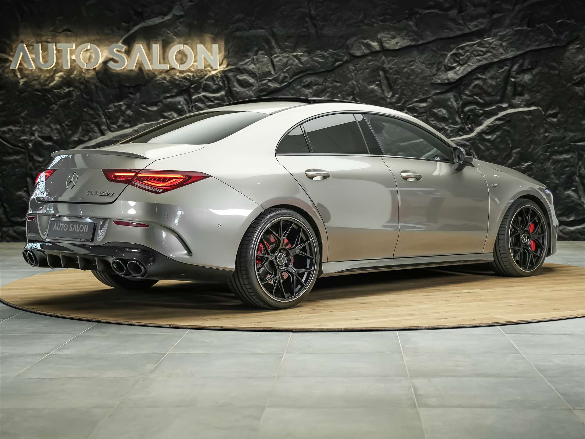MERCEDES-BENZ CLA 45 S AMG 4Matic+ 8G-DCT *Panorama*Haed-Up*Burmester*-image-5