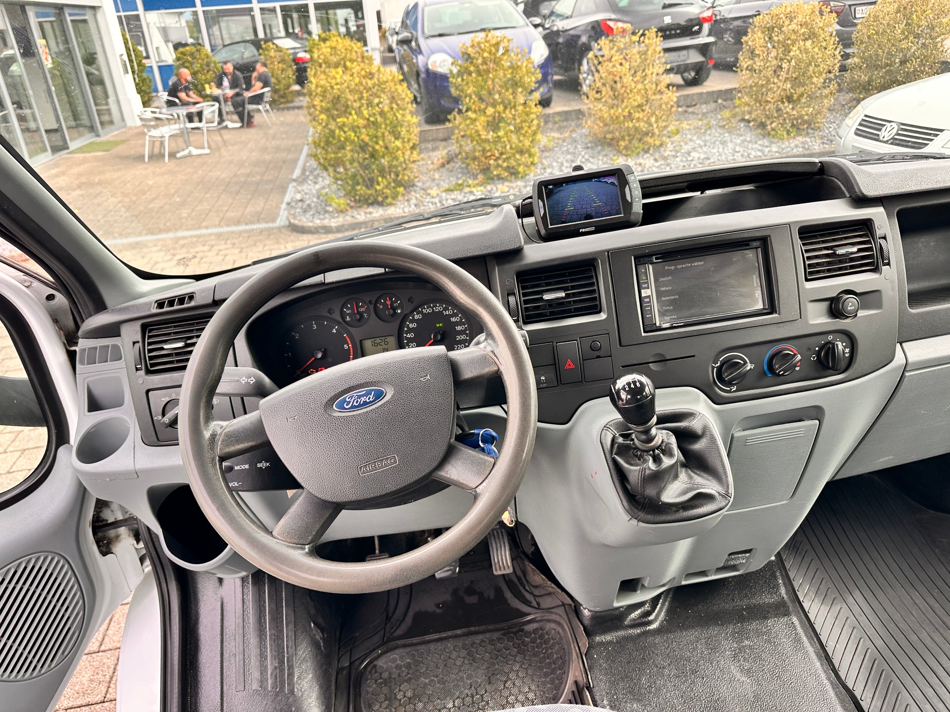 FORD Transit-image-10